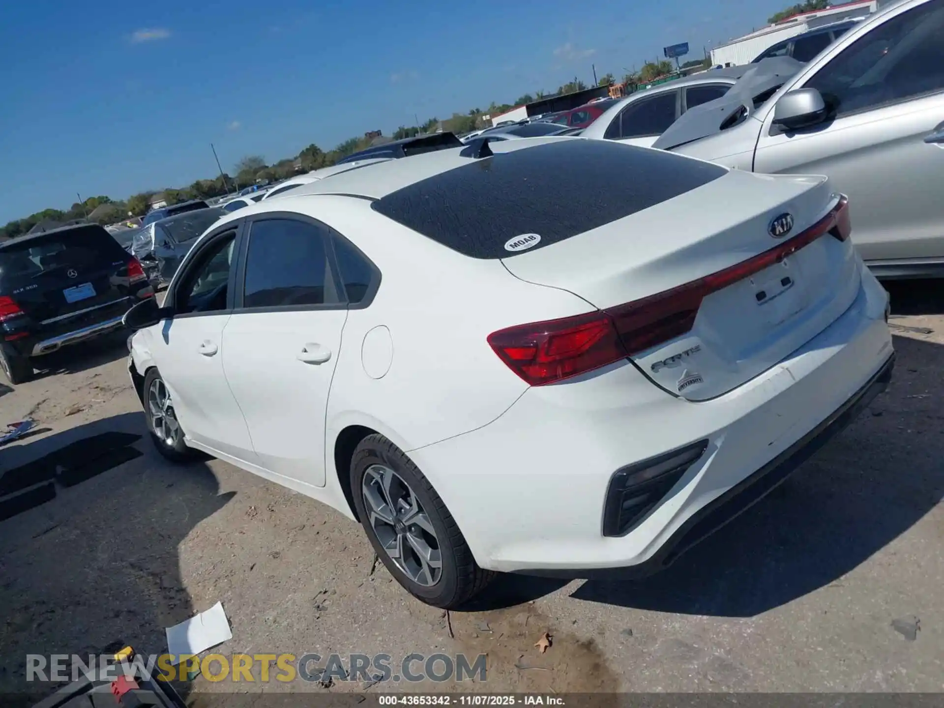 3 Photograph of a damaged car 3KPF24AD9ME349491 KIA FORTE 2021