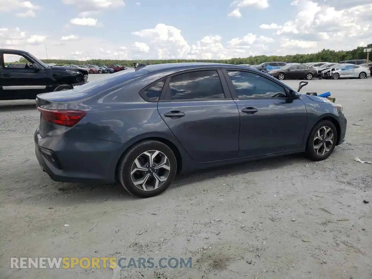 3 Фотография поврежденного автомобиля 3KPF24AD9ME389098 KIA FORTE 2021
