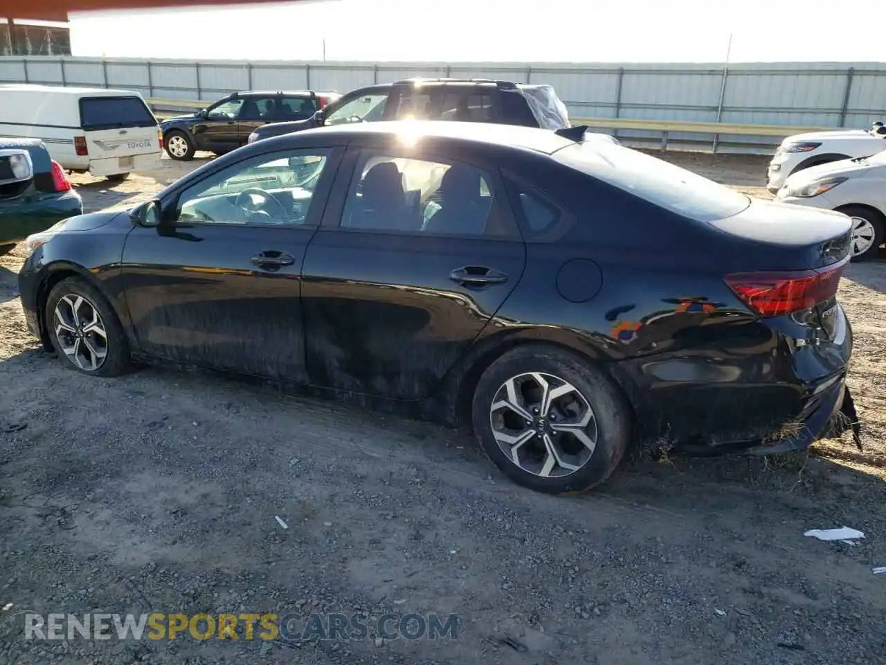2 Photograph of a damaged car 3KPF24ADXME283906 KIA FORTE 2021