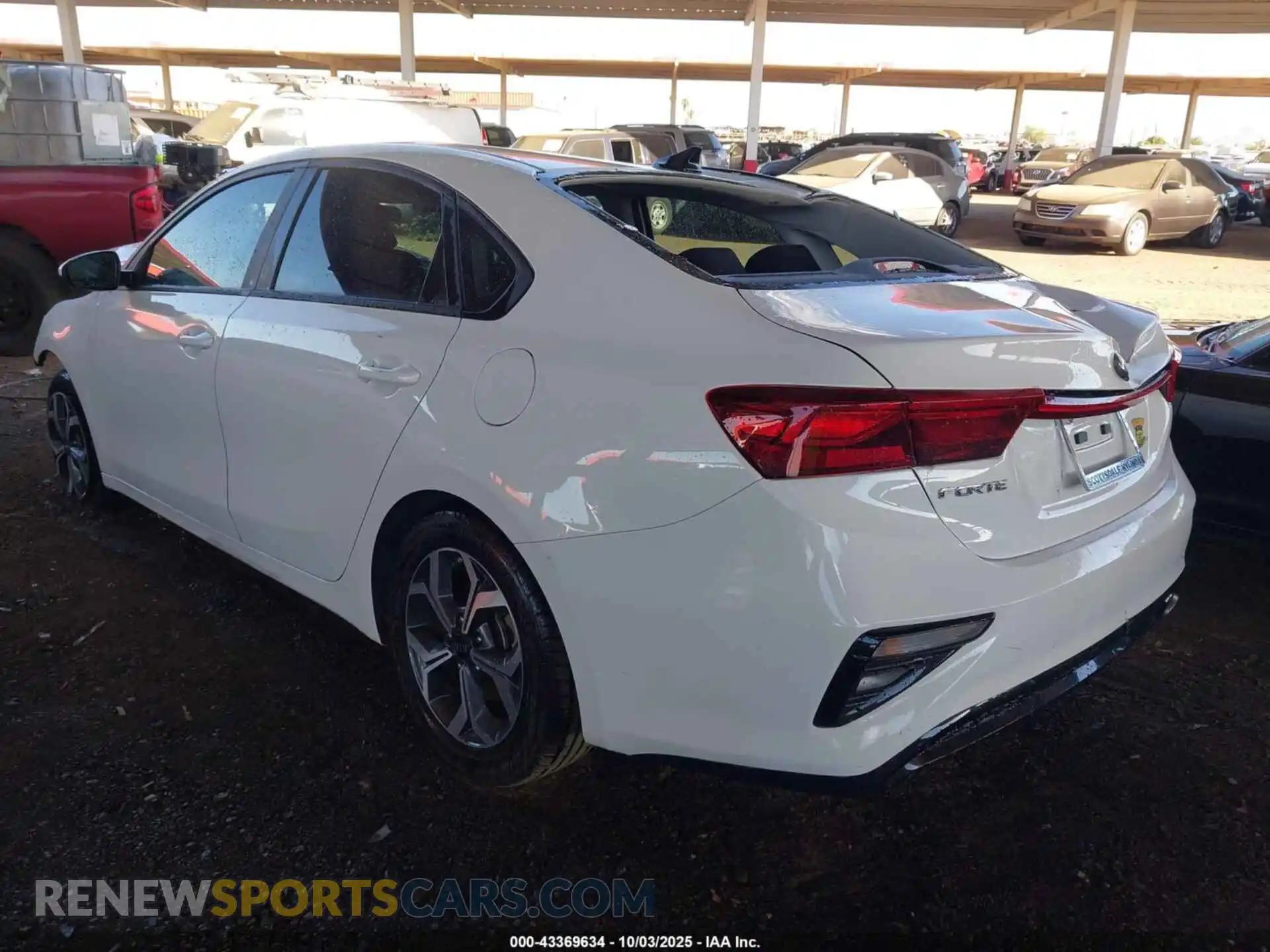 3 Photograph of a damaged car 3KPF24ADXME292783 KIA FORTE 2021