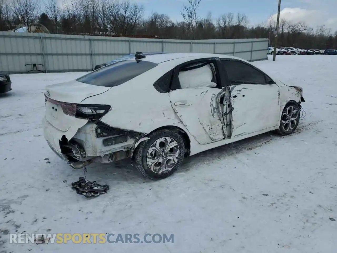 3 Photograph of a damaged car 3KPF24ADXME298602 KIA FORTE 2021