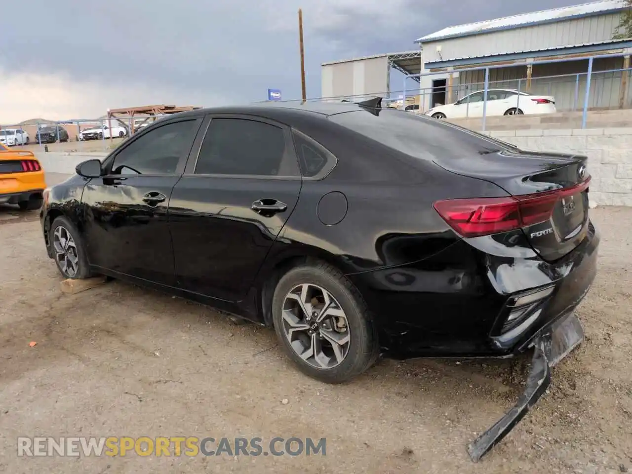 2 Photograph of a damaged car 3KPF24ADXME307086 KIA FORTE 2021