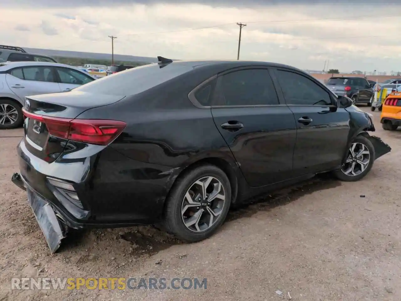 3 Photograph of a damaged car 3KPF24ADXME307086 KIA FORTE 2021