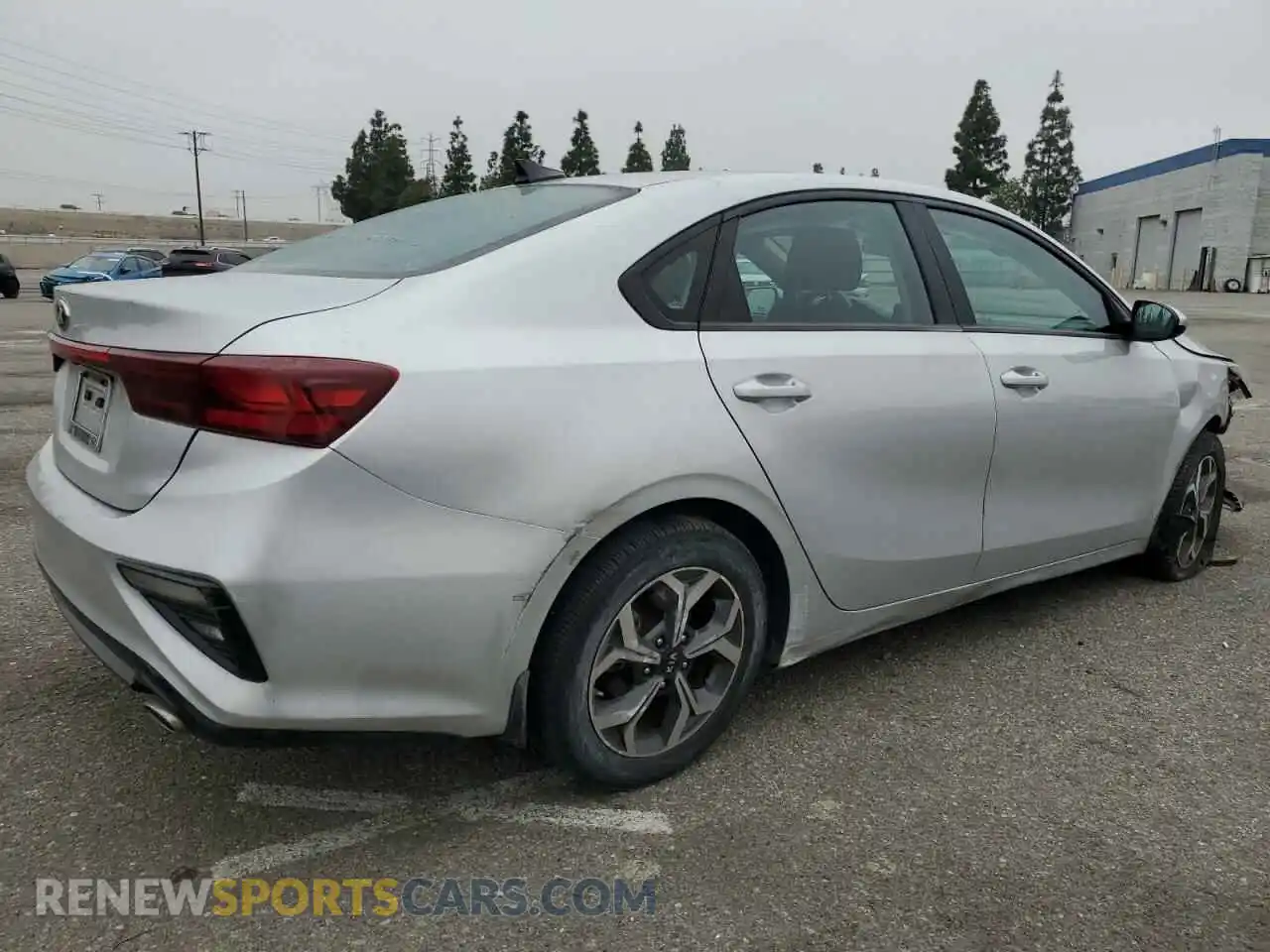3 Photograph of a damaged car 3KPF24ADXME315673 KIA FORTE 2021