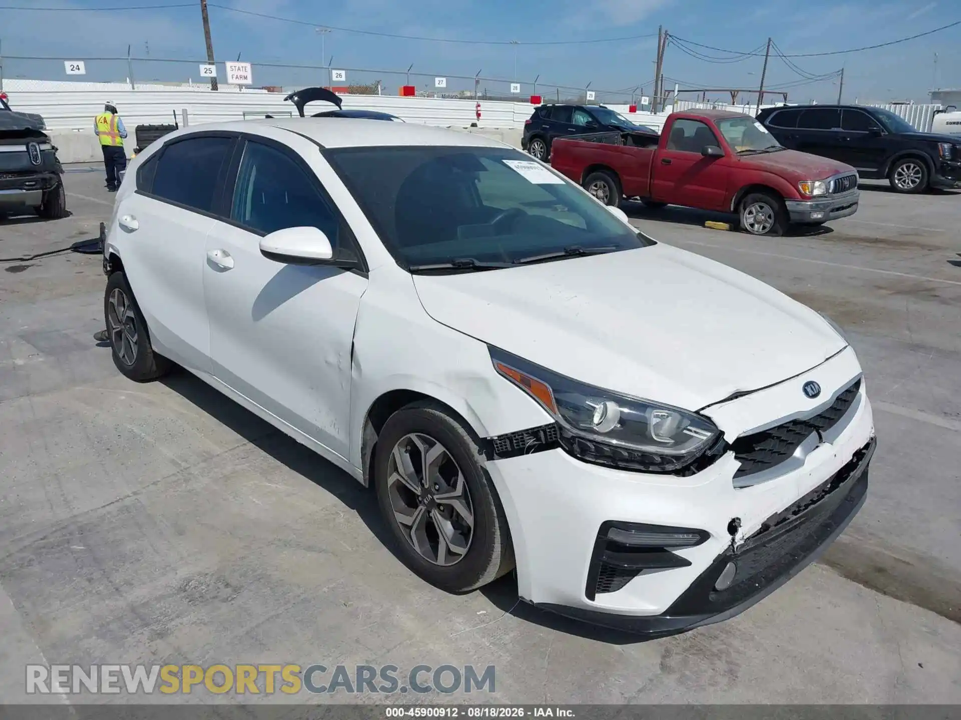 1 Photograph of a damaged car 3KPF24ADXME324969 KIA FORTE 2021