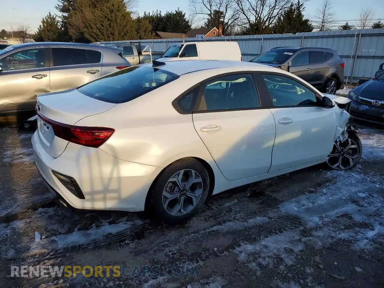 3 Photograph of a damaged car 3KPF24ADXME342078 KIA FORTE 2021
