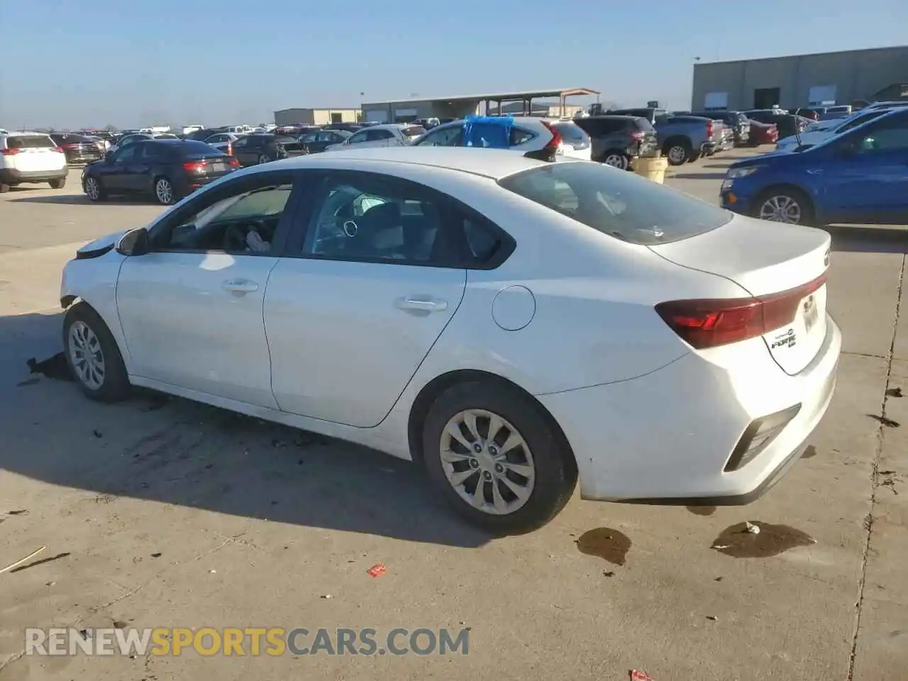 2 Фотография поврежденного автомобиля 3KPF24ADXME345224 KIA FORTE 2021