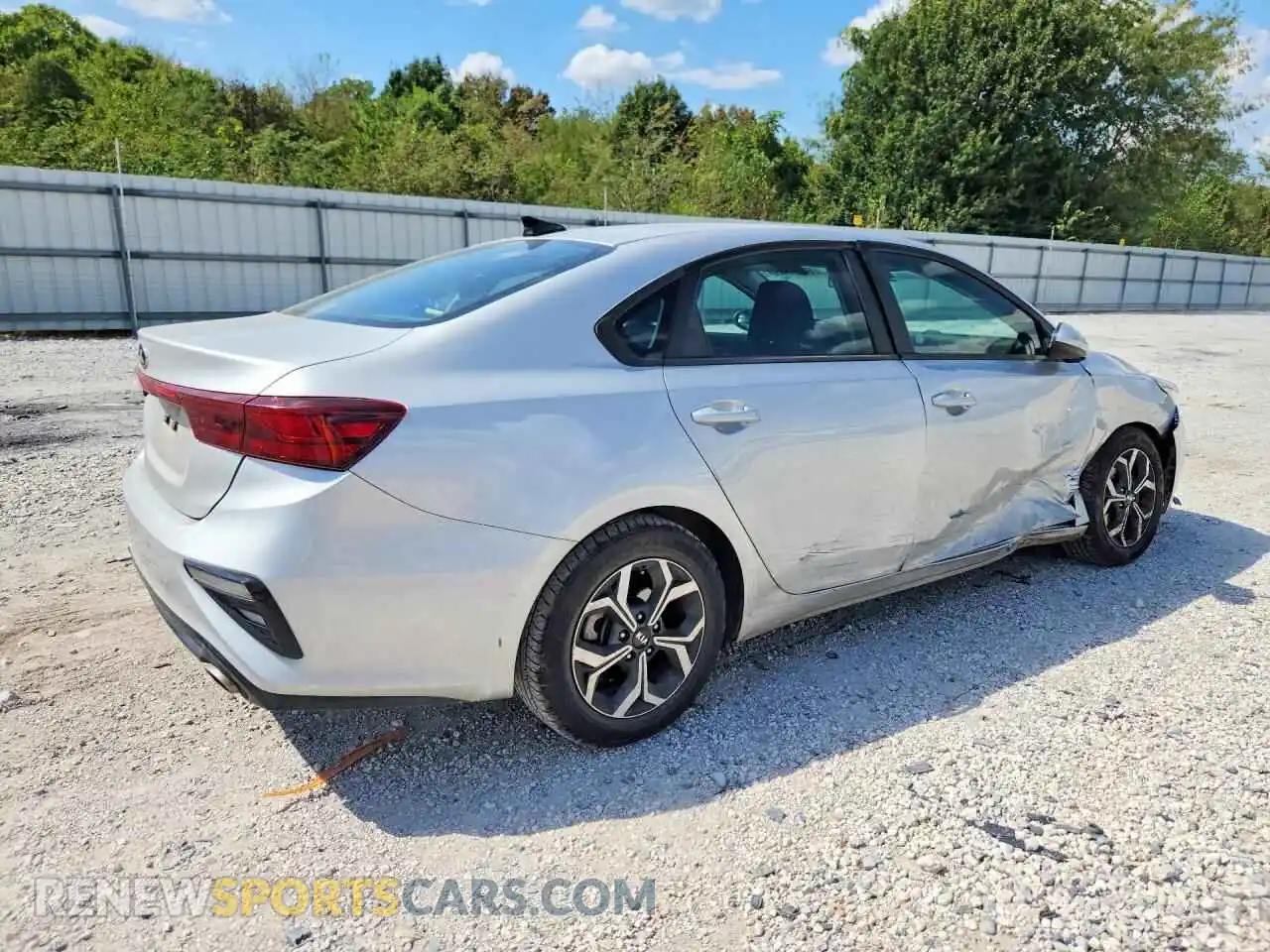 3 Photograph of a damaged car 3KPF24ADXME346566 KIA FORTE 2021