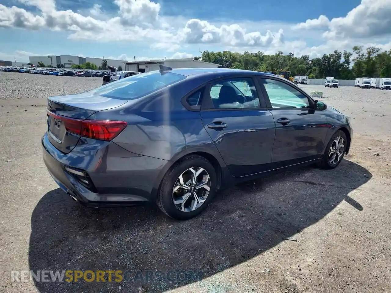 3 Photograph of a damaged car 3KPF24ADXME354571 KIA FORTE 2021