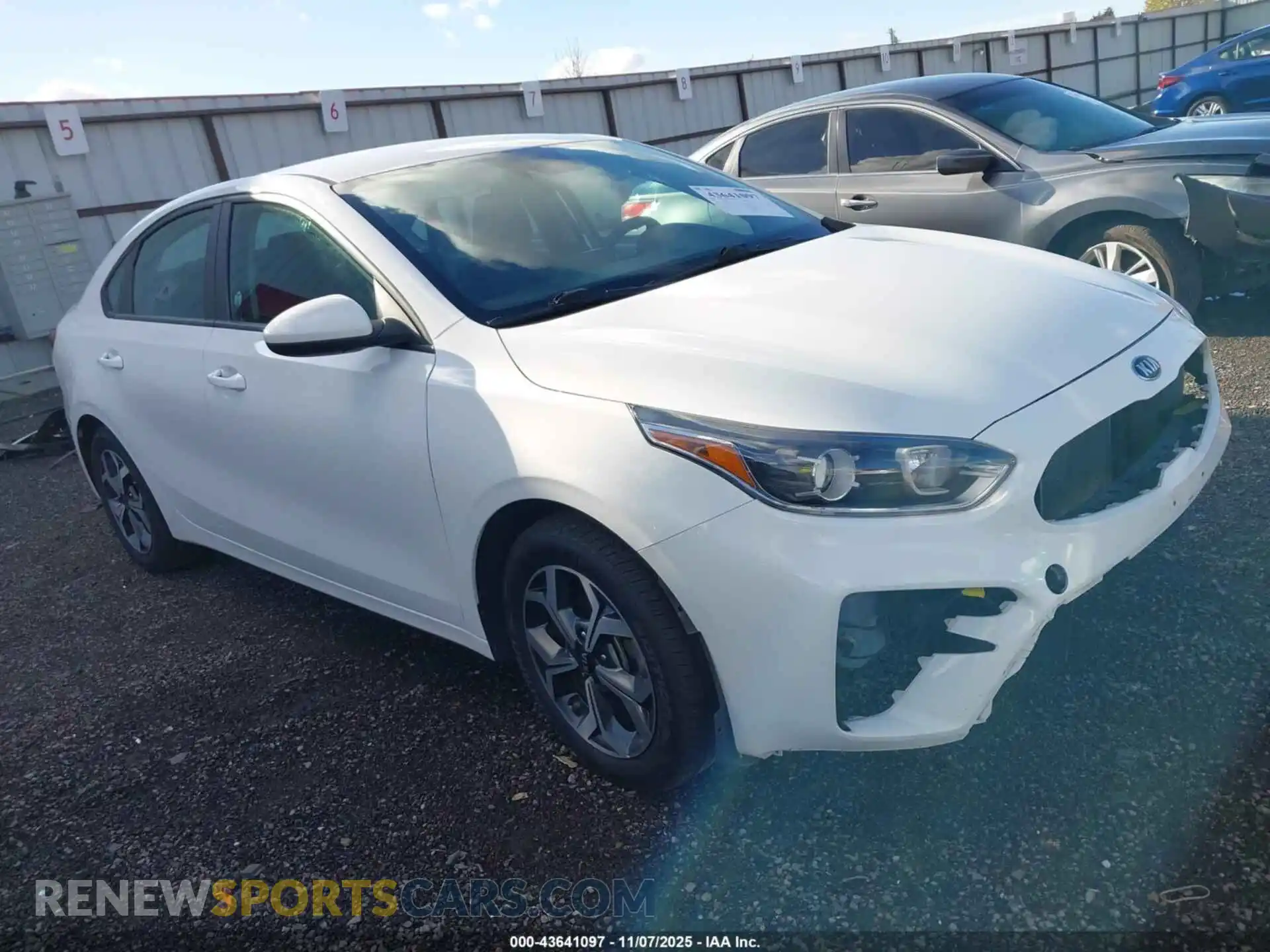 1 Photograph of a damaged car 3KPF24ADXME357955 KIA FORTE 2021