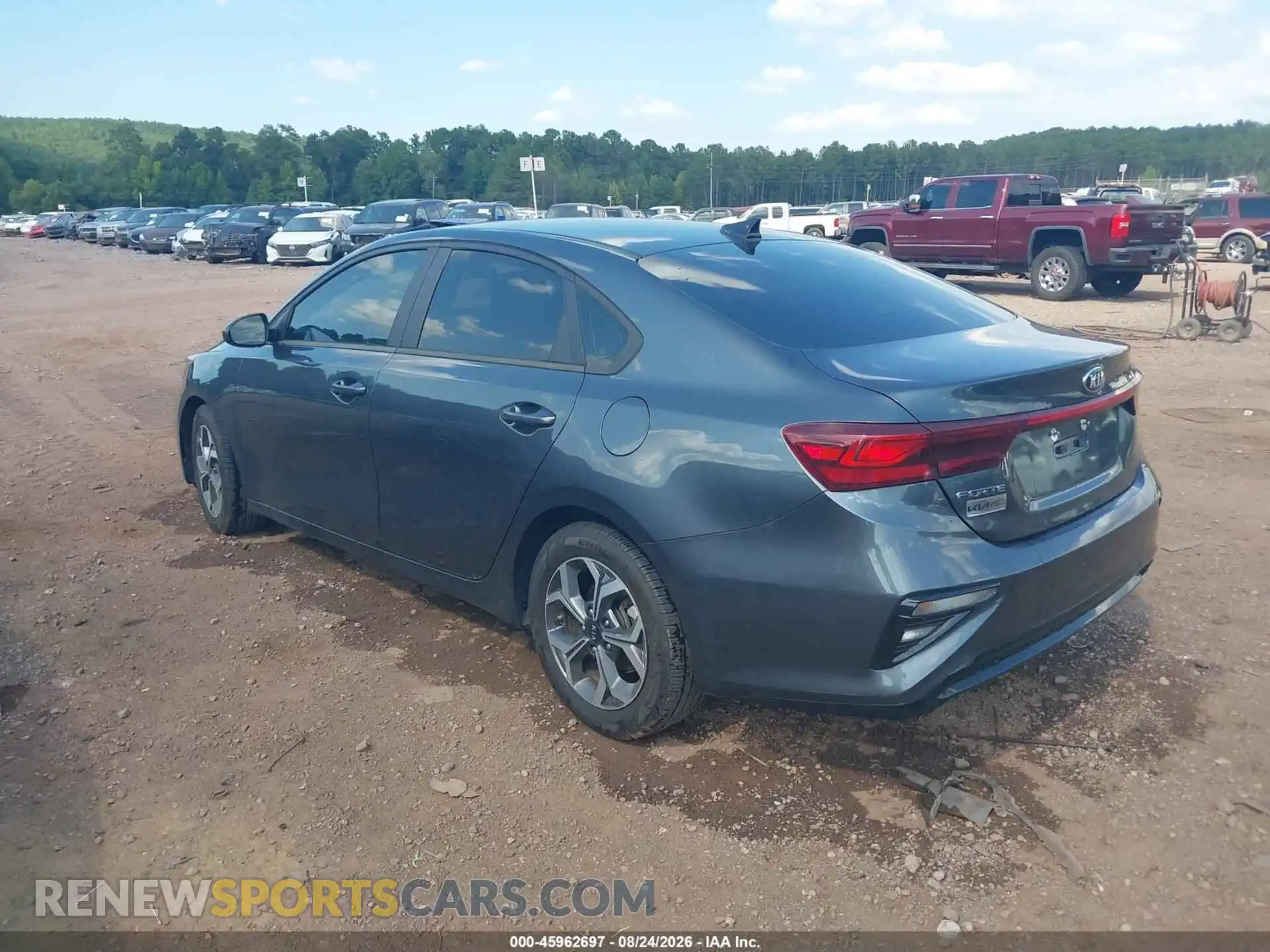 3 fotografías del automóvil dañado 3KPF24ADXME363531 KIA FORTE 2021