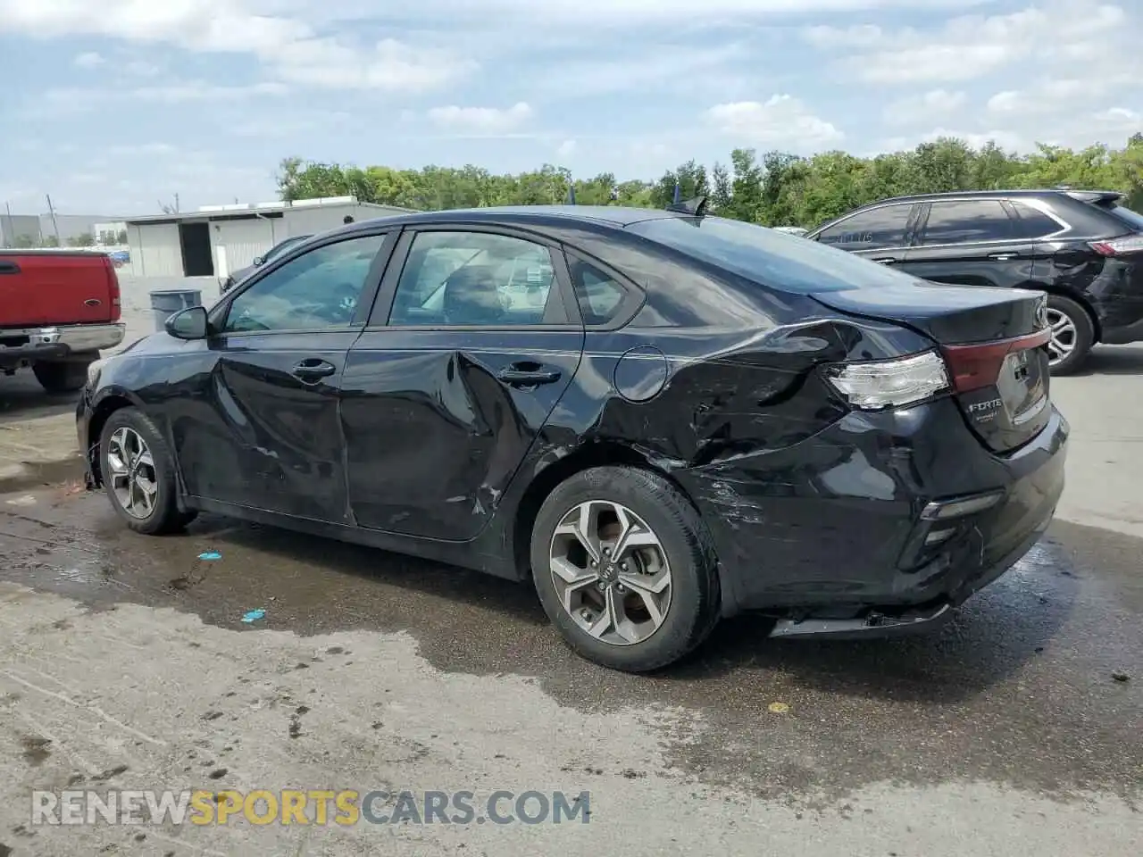 2 Photograph of a damaged car 3KPF24ADXME370608 KIA FORTE 2021