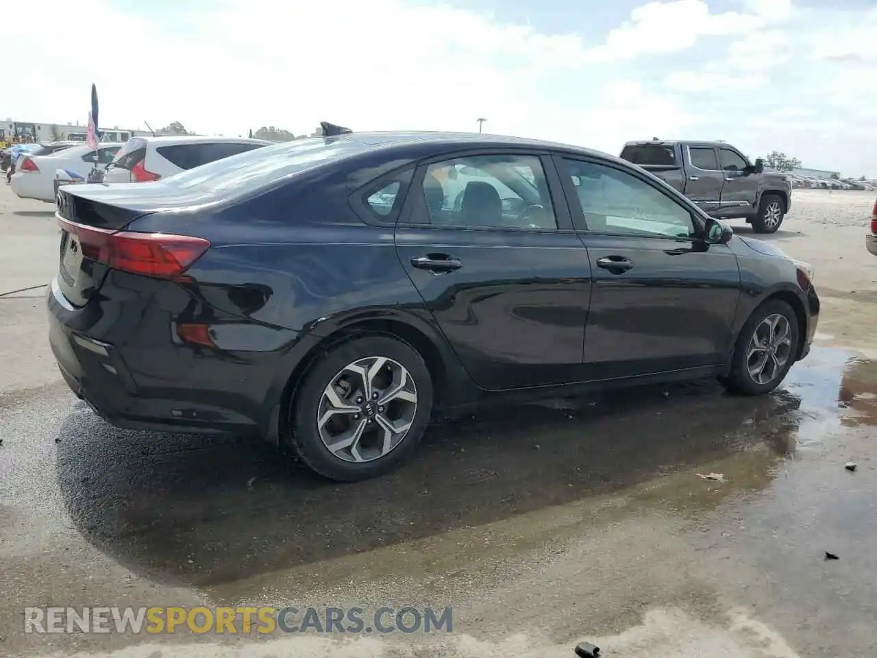 3 Photograph of a damaged car 3KPF24ADXME370608 KIA FORTE 2021