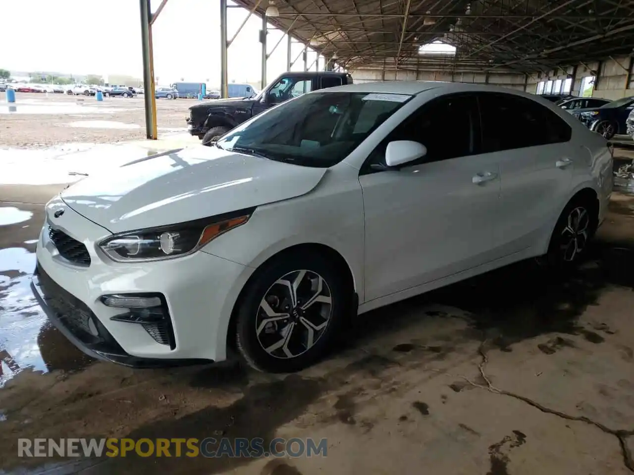 1 Photograph of a damaged car 3KPF24ADXME374979 KIA FORTE 2021