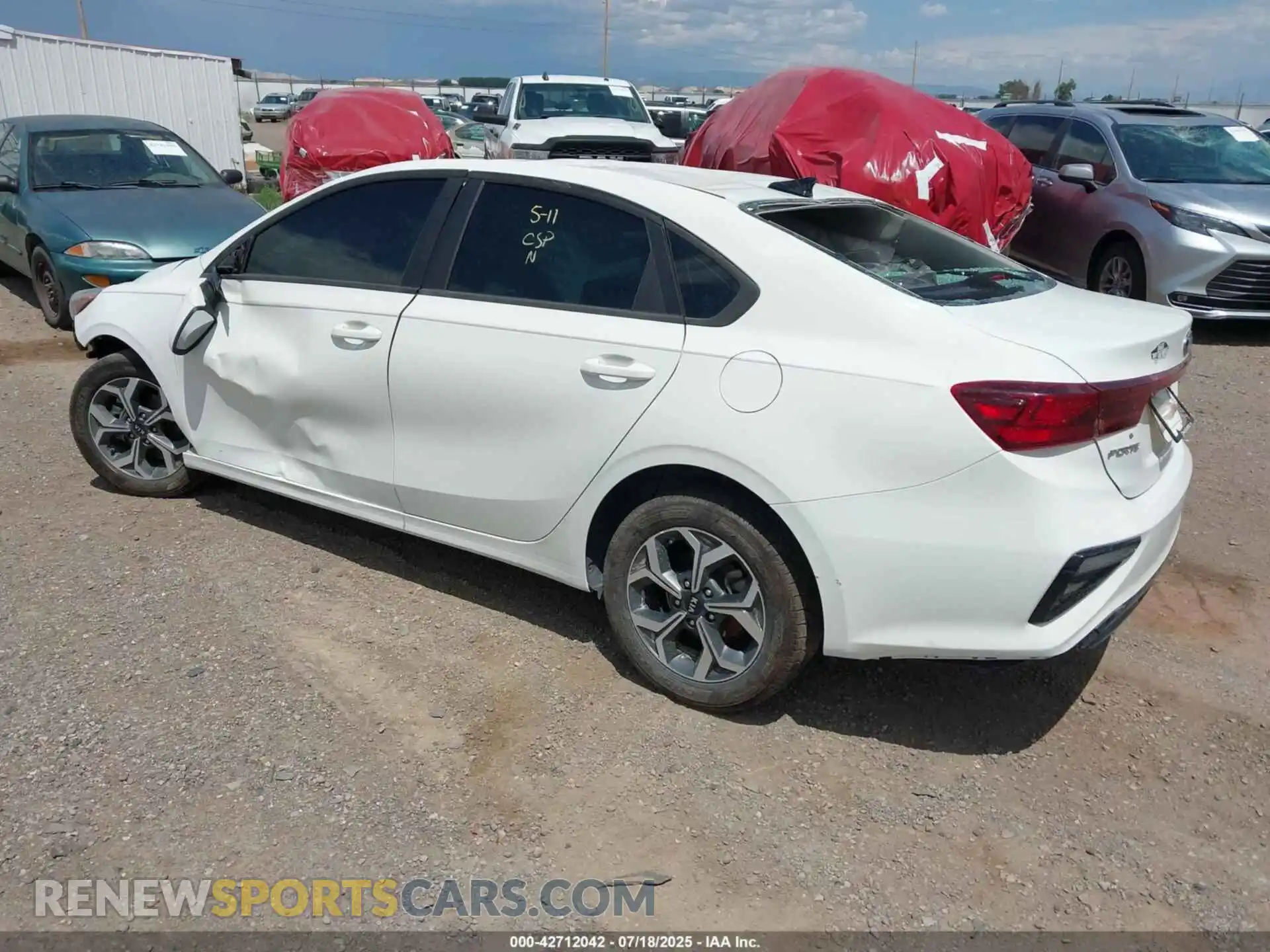 3 fotografías del automóvil dañado 3KPF24ADXME384671 KIA FORTE 2021