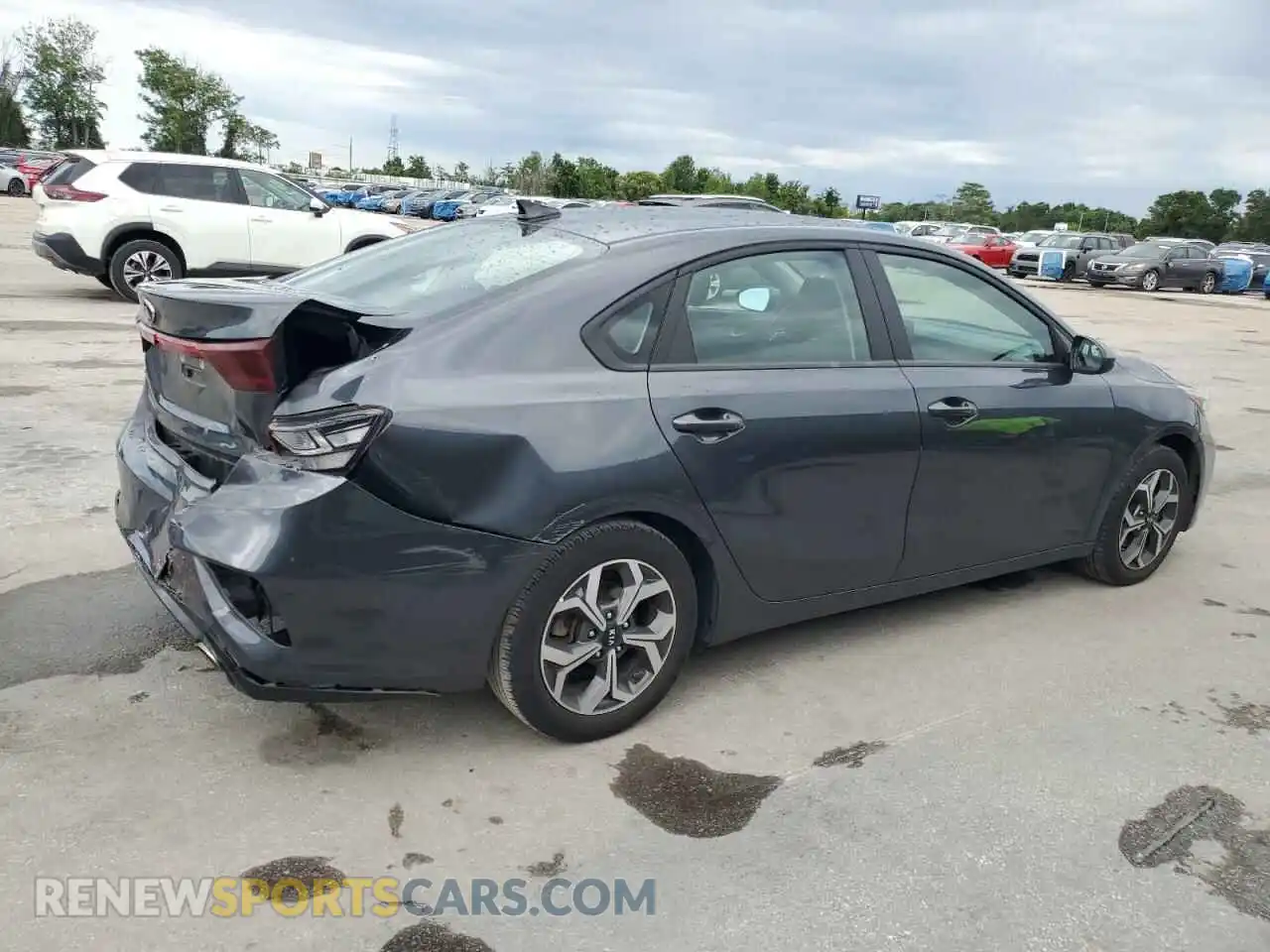 3 Photograph of a damaged car 3KPF24ADXME386694 KIA FORTE 2021