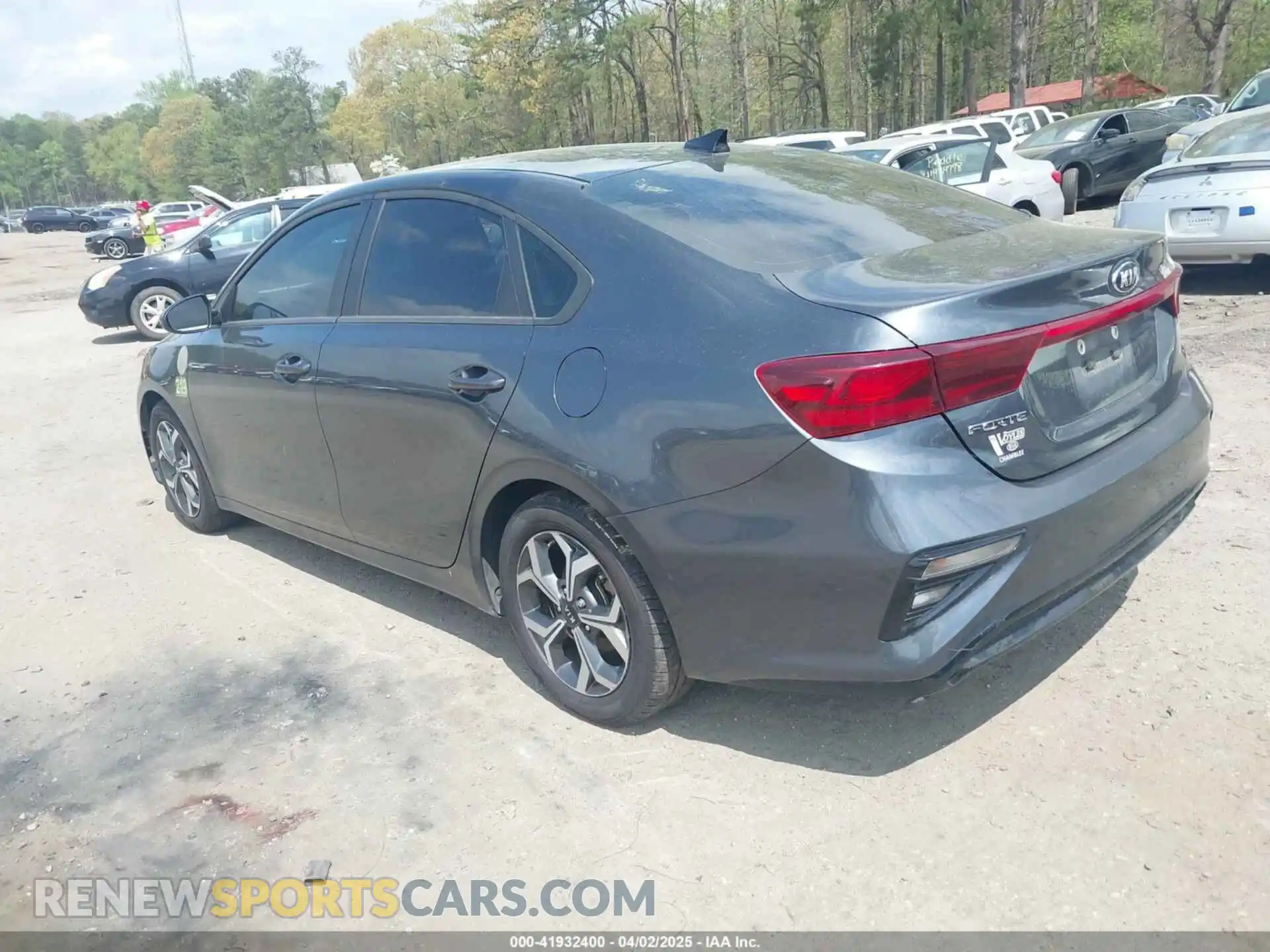 3 Photograph of a damaged car 3KPF24ADXME395525 KIA FORTE 2021