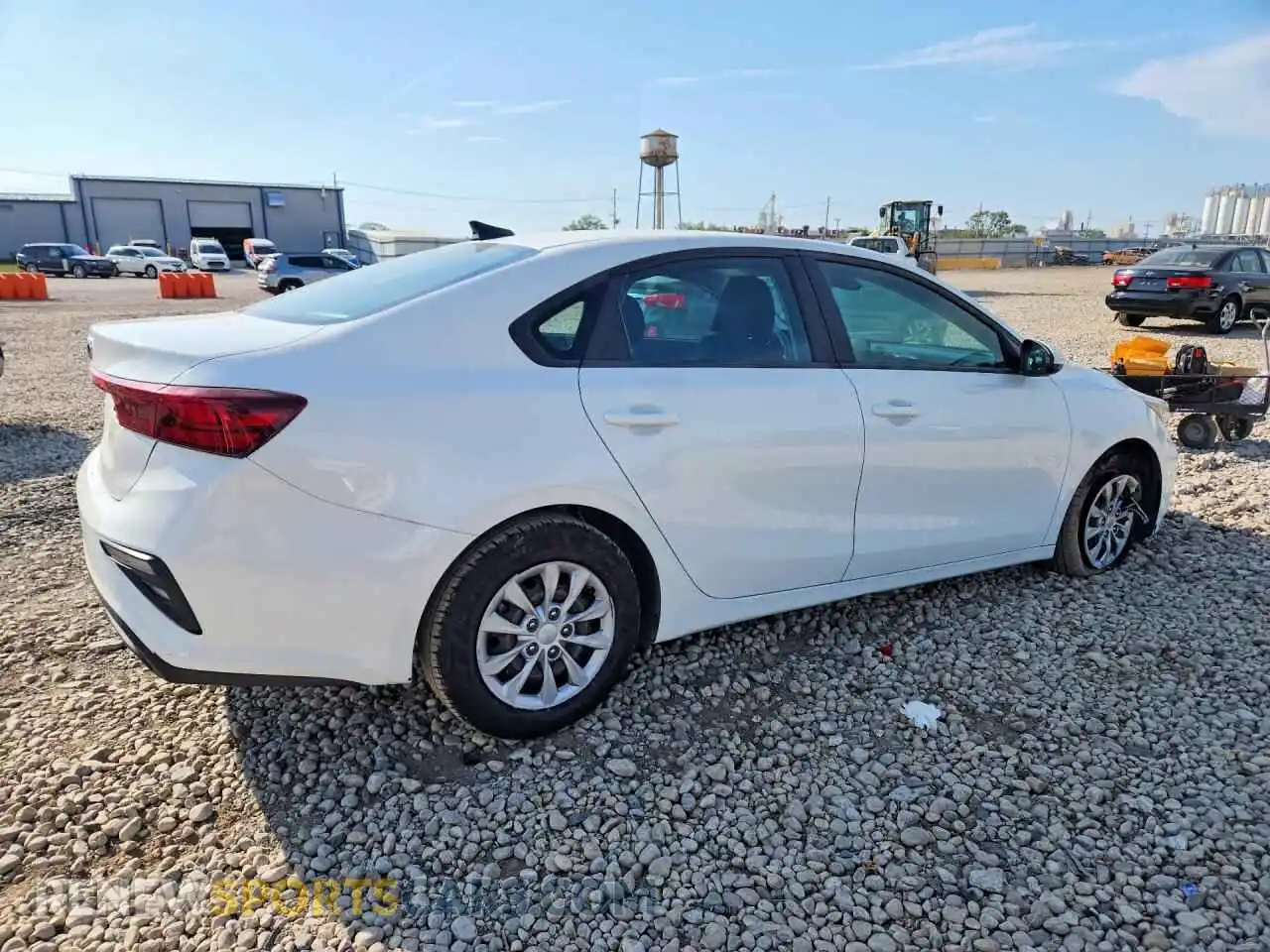 3 Photograph of a damaged car 3KPF24ADXME397615 KIA FORTE 2021