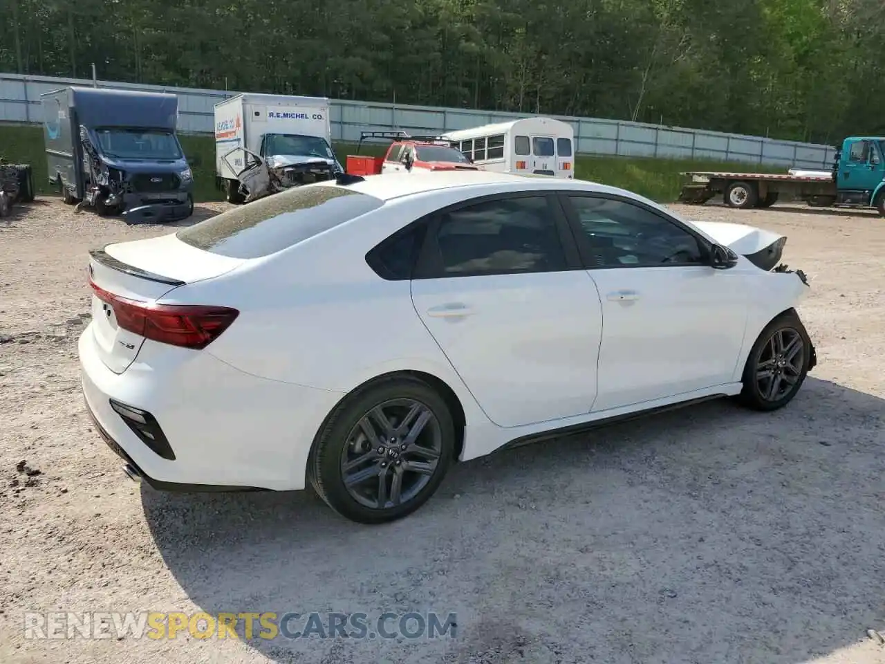 3 Photograph of a damaged car 3KPF34AD0ME331099 KIA FORTE 2021