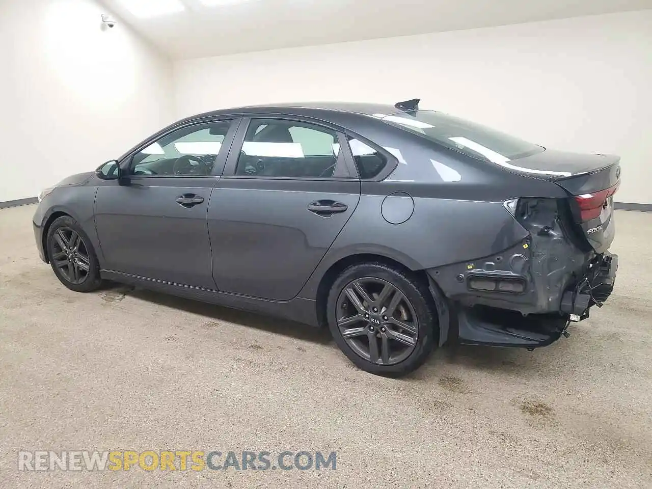 2 fotografías del automóvil dañado 3KPF34AD0ME336724 KIA FORTE 2021
