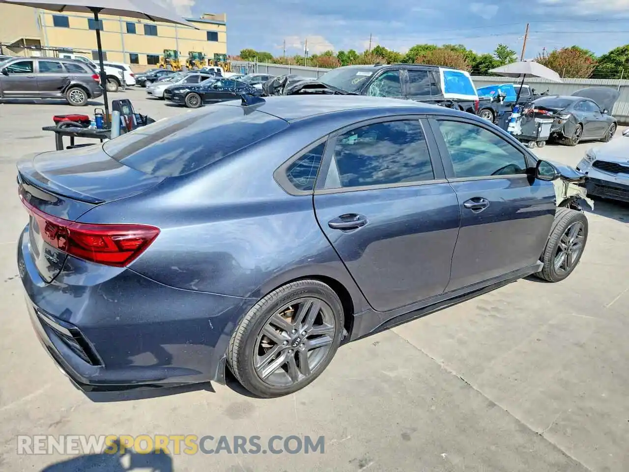 3 Photograph of a damaged car 3KPF34AD0ME351885 KIA FORTE 2021