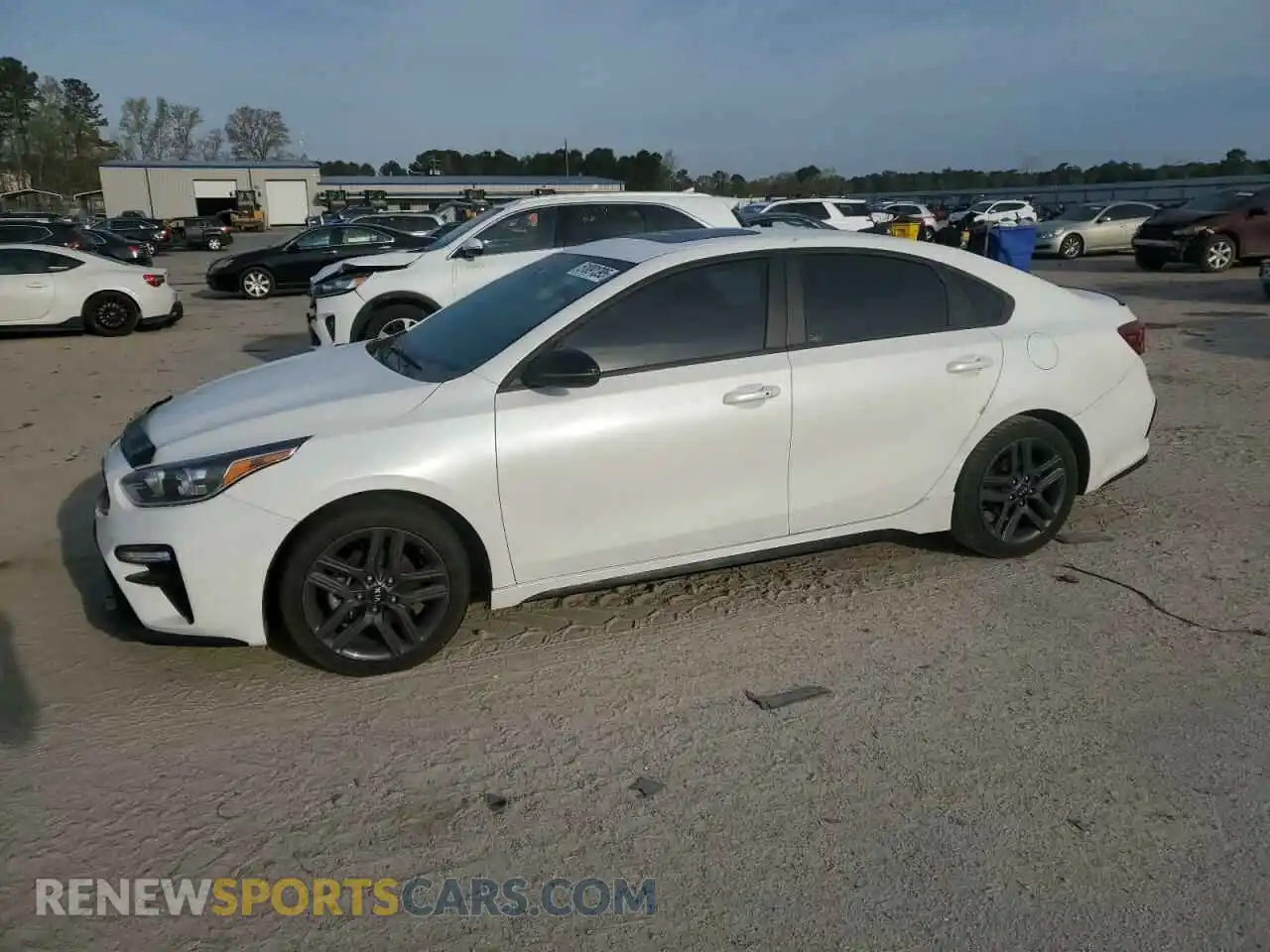 1 Photograph of a damaged car 3KPF34AD0ME402740 KIA FORTE 2021