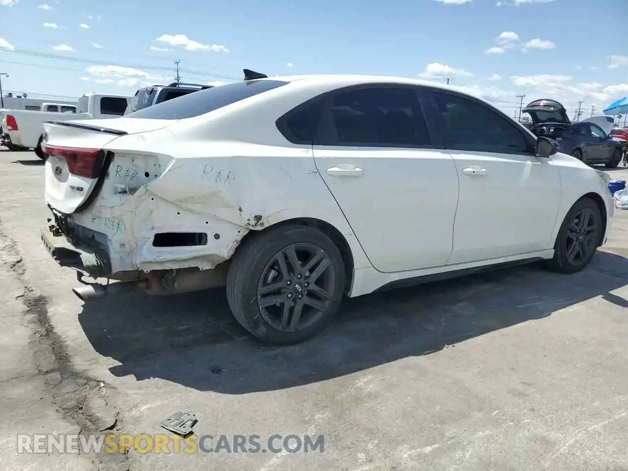 3 Photograph of a damaged car 3KPF34AD1ME298923 KIA FORTE 2021