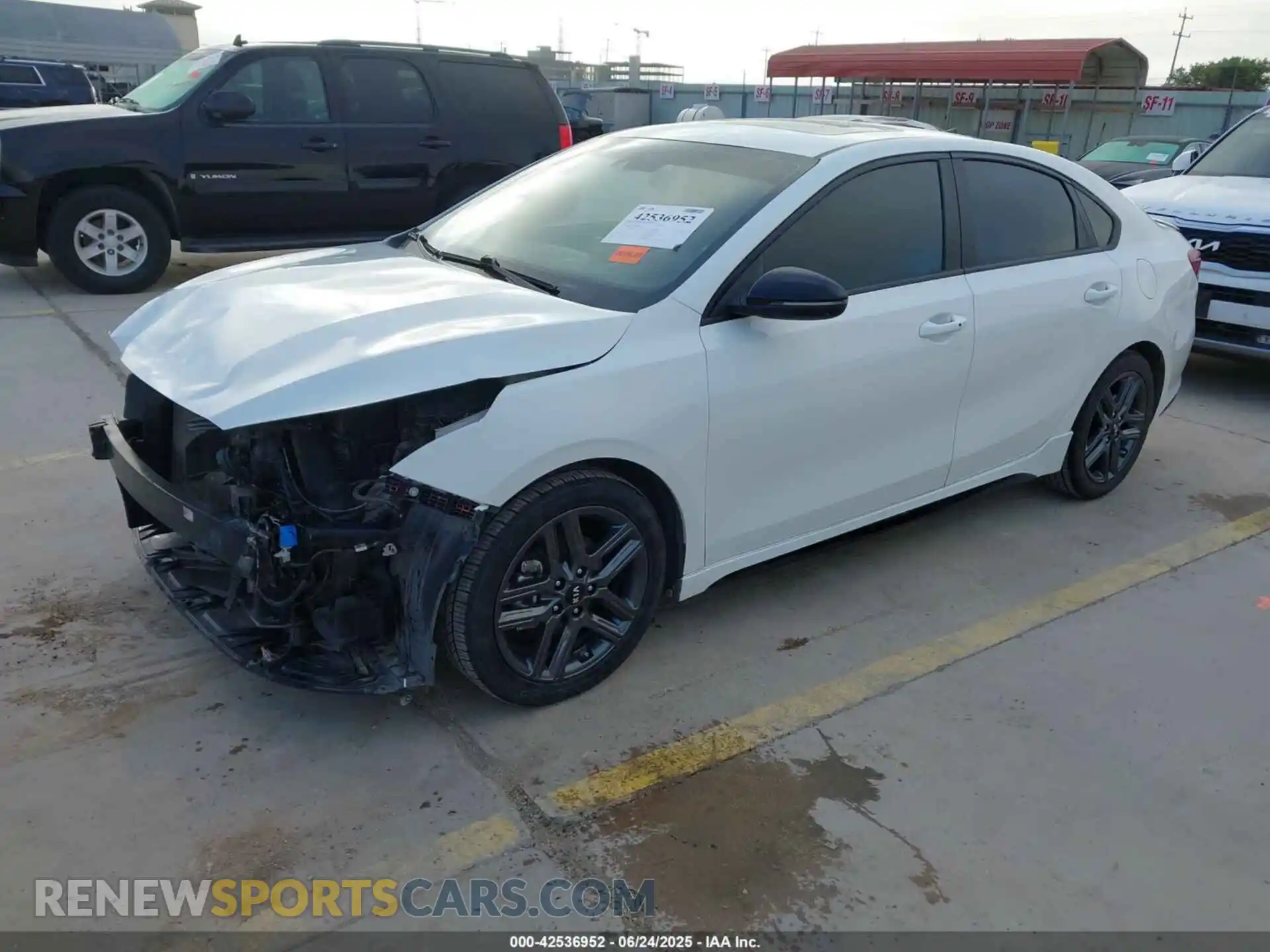 2 Photograph of a damaged car 3KPF34AD1ME301495 KIA FORTE 2021