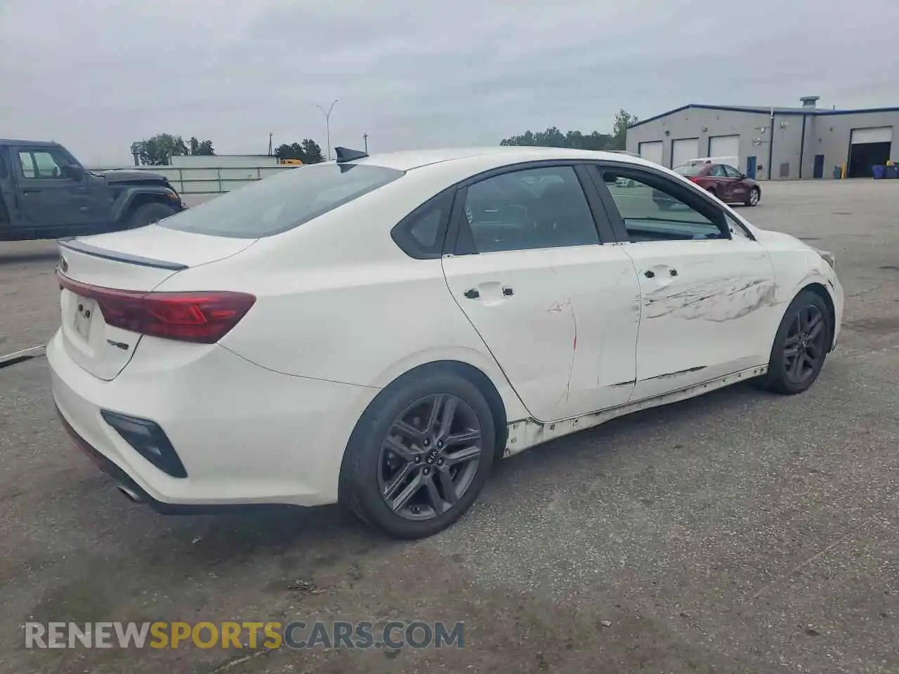3 Photograph of a damaged car 3KPF34AD1ME305899 KIA FORTE 2021