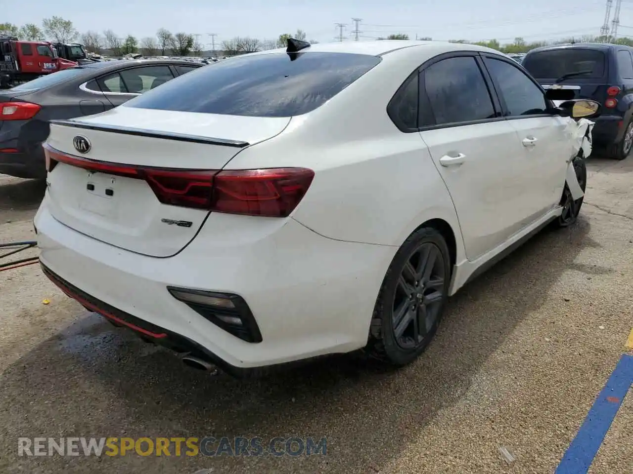 3 Photograph of a damaged car 3KPF34AD2ME269284 KIA FORTE 2021