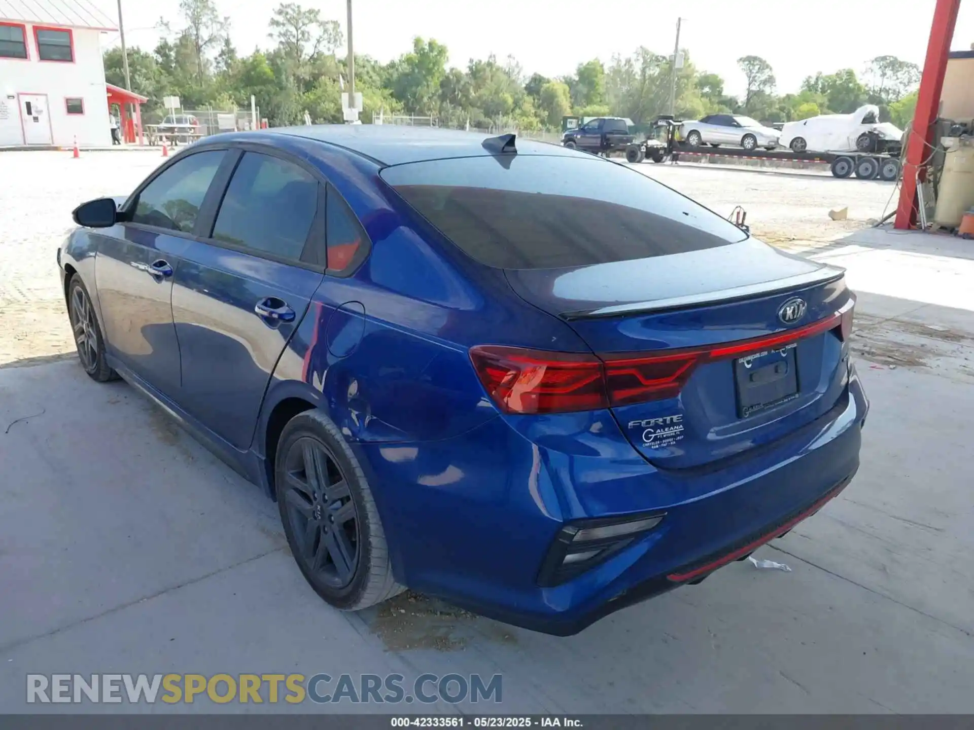 3 Photograph of a damaged car 3KPF34AD2ME386931 KIA FORTE 2021