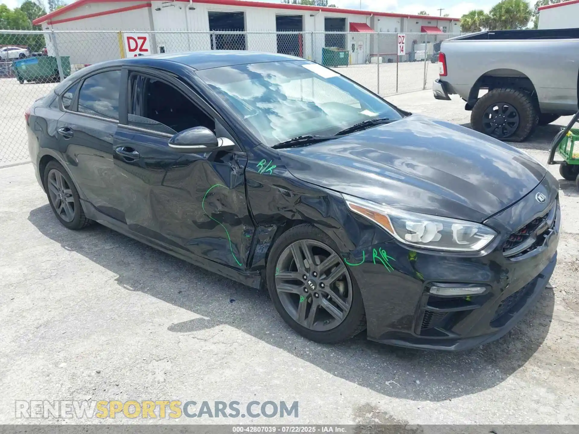 1 Photograph of a damaged car 3KPF34AD3ME300445 KIA FORTE 2021