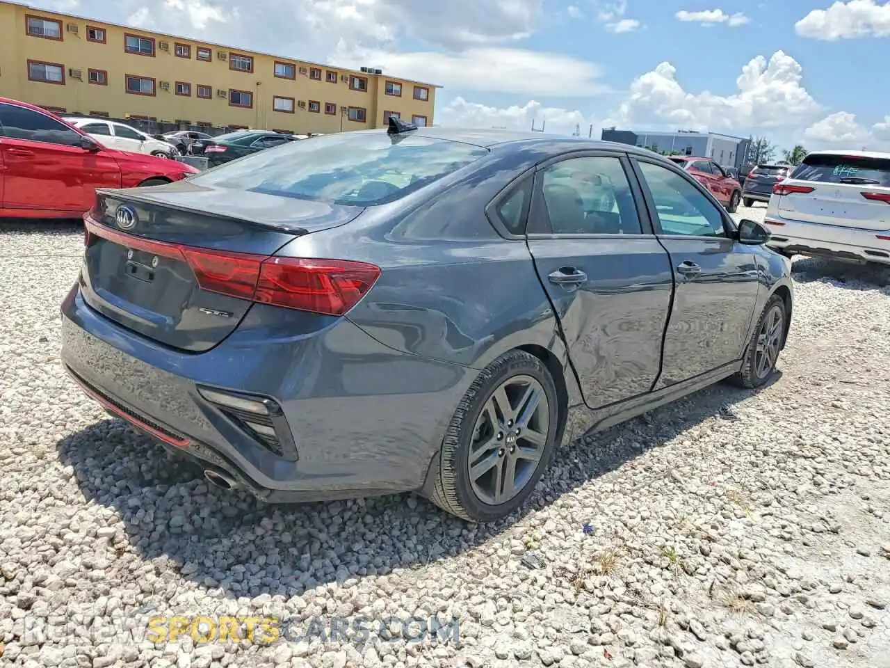 3 Photograph of a damaged car 3KPF34AD4ME268184 KIA FORTE 2021