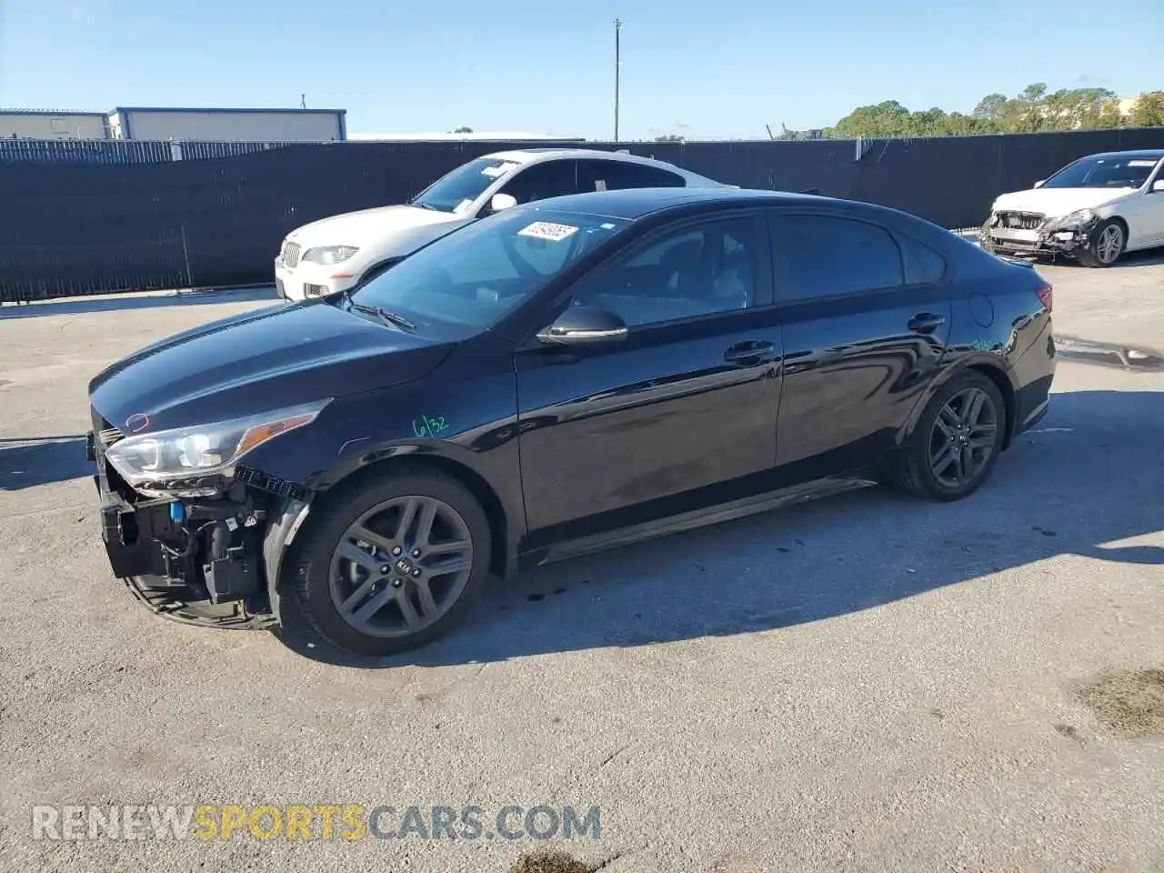 1 Photograph of a damaged car 3KPF34AD4ME269464 KIA FORTE 2021