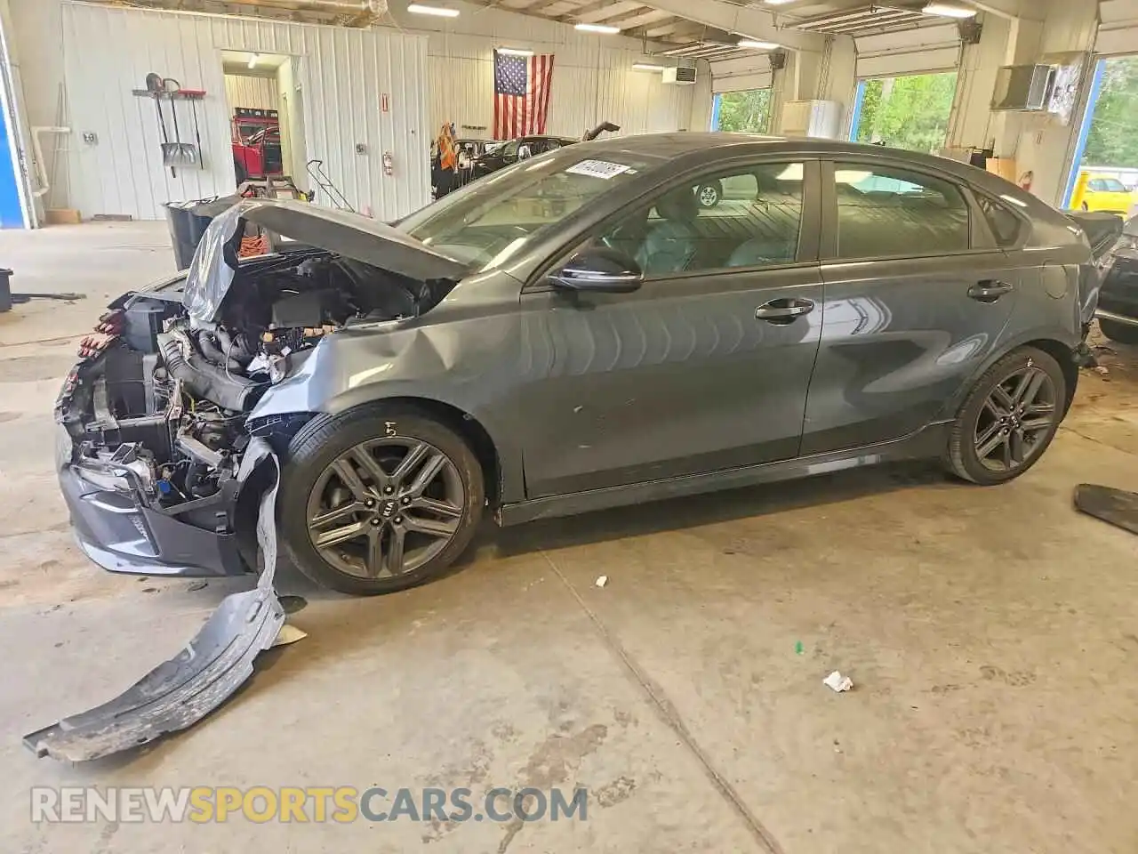 1 Photograph of a damaged car 3KPF34AD4ME275989 KIA FORTE 2021