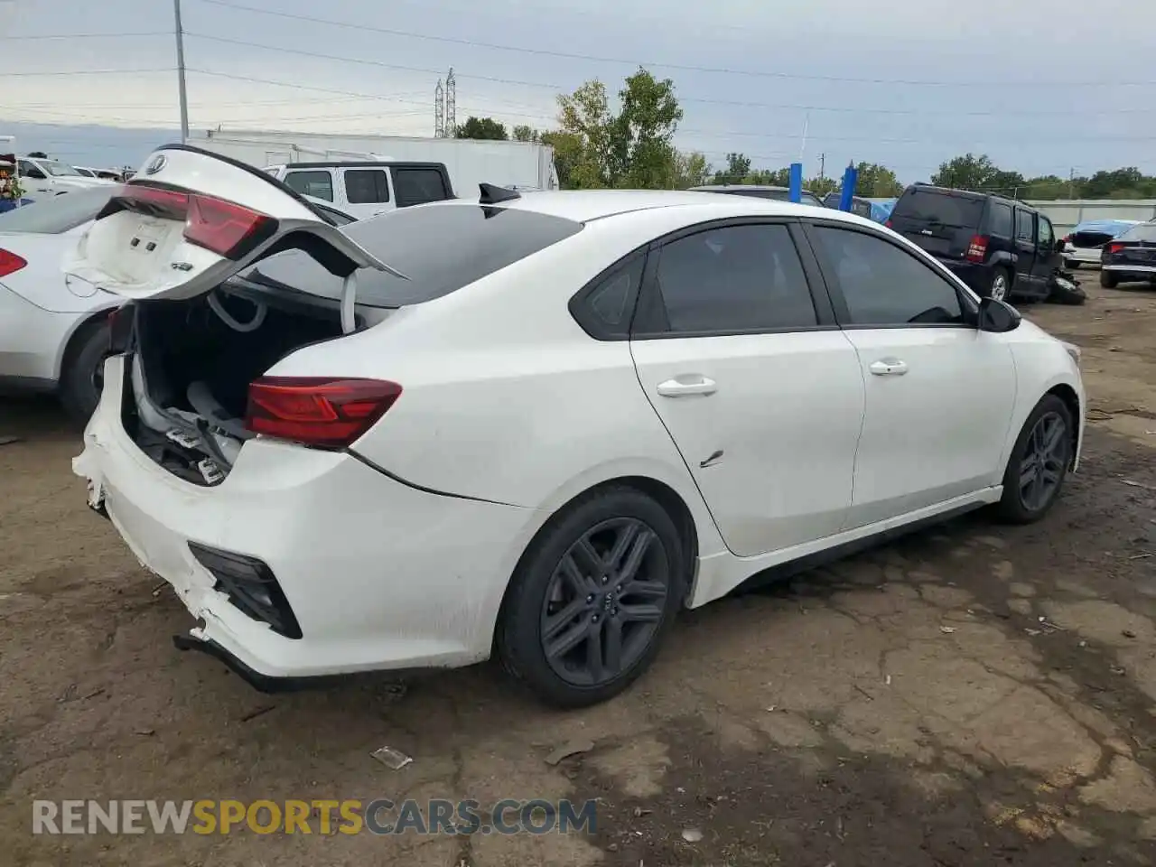 3 Photograph of a damaged car 3KPF34AD5ME264807 KIA FORTE 2021