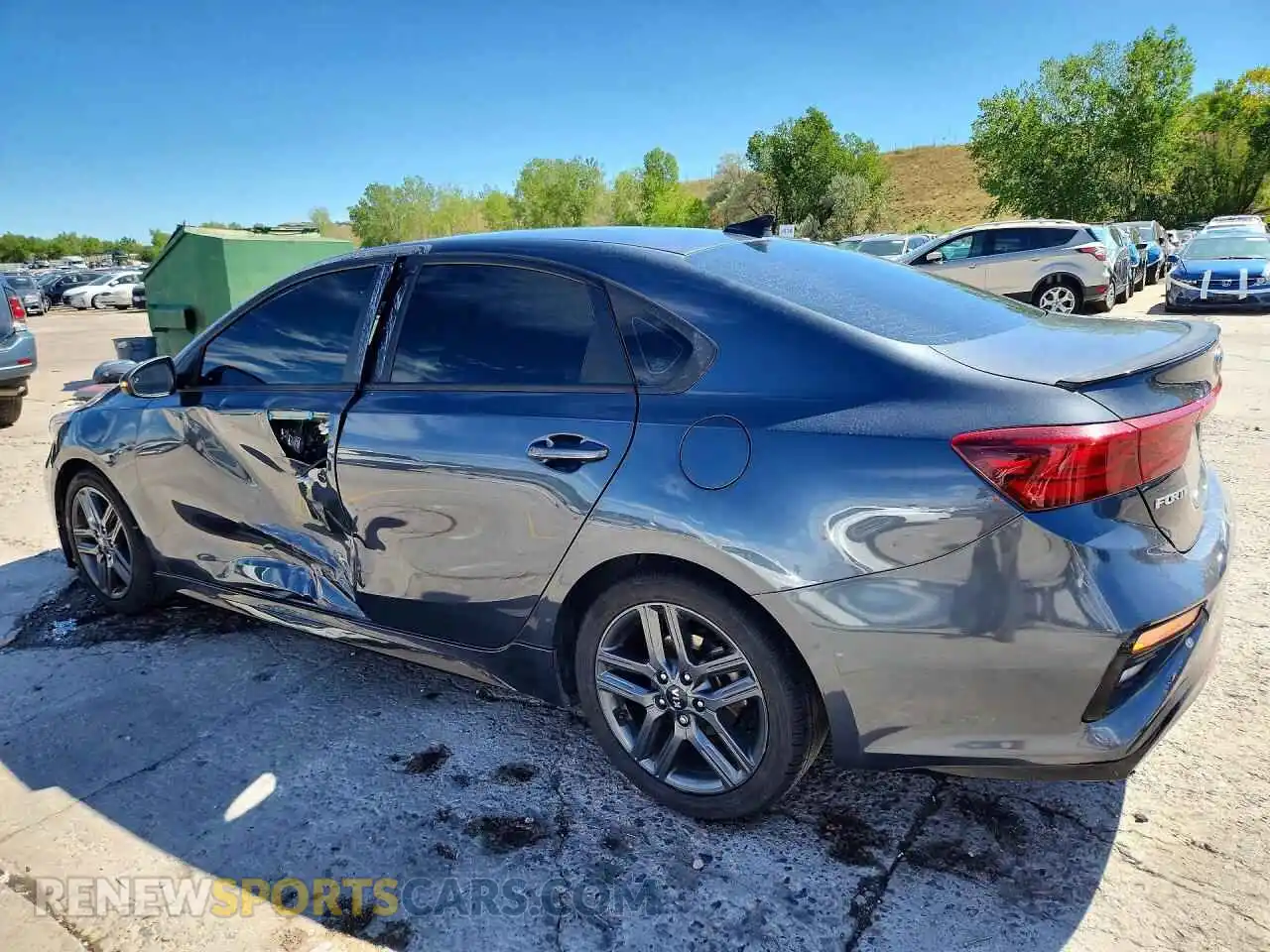 2 fotografías del automóvil dañado 3KPF34AD5ME268422 KIA FORTE 2021