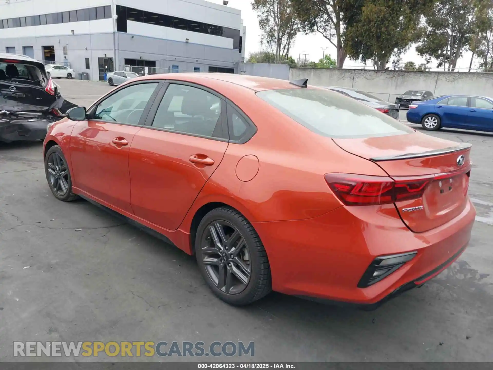 3 Photograph of a damaged car 3KPF34AD5ME292378 KIA FORTE 2021
