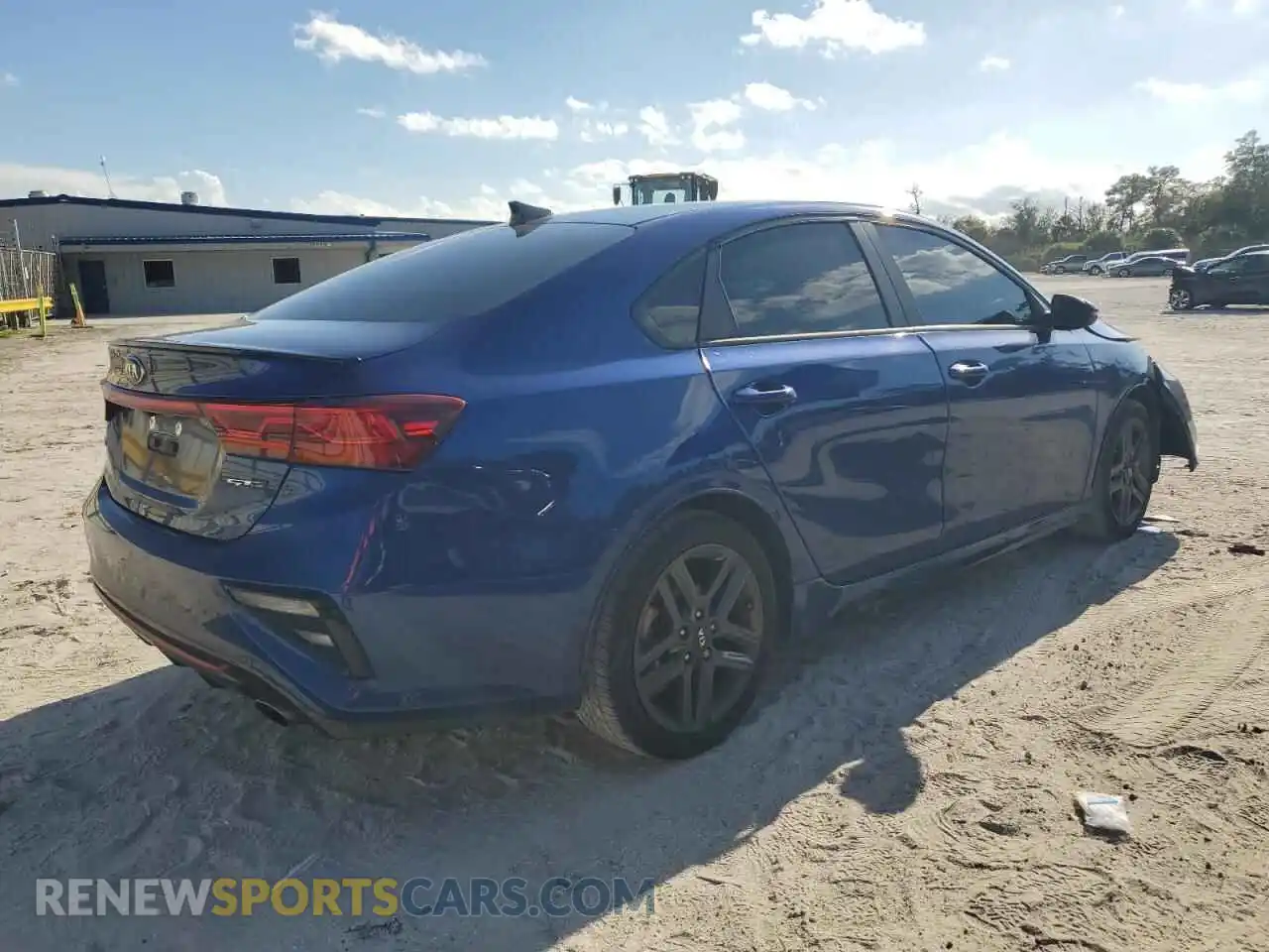3 Photograph of a damaged car 3KPF34AD5ME317571 KIA FORTE 2021