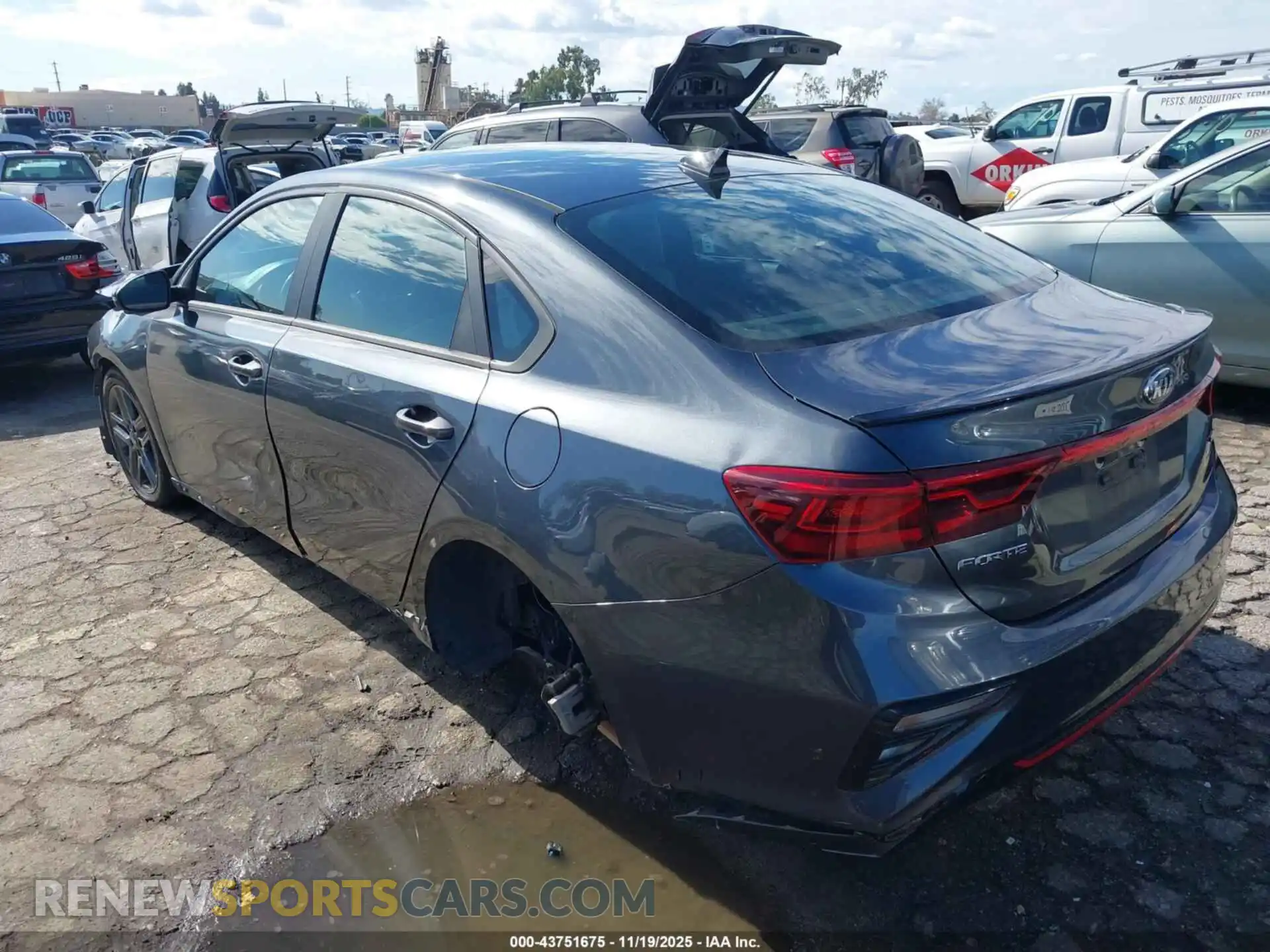 3 Photograph of a damaged car 3KPF34AD5ME354071 KIA FORTE 2021