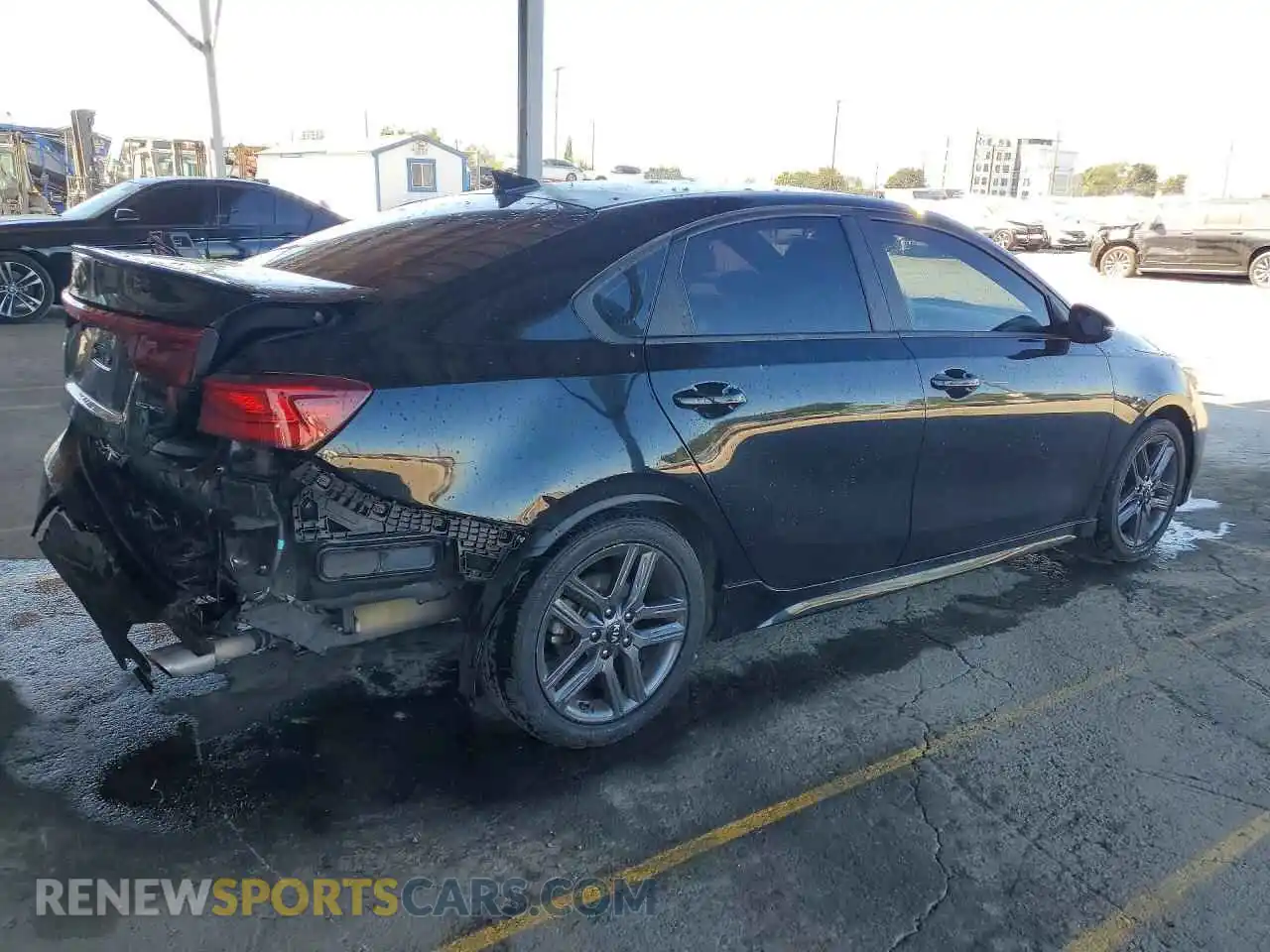 3 fotografías del automóvil dañado 3KPF34AD6ME322195 KIA FORTE 2021