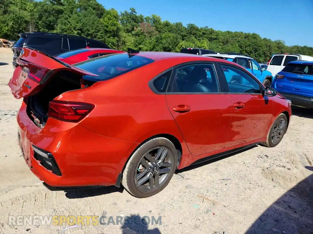 3 Photograph of a damaged car 3KPF34AD7ME306765 KIA FORTE 2021