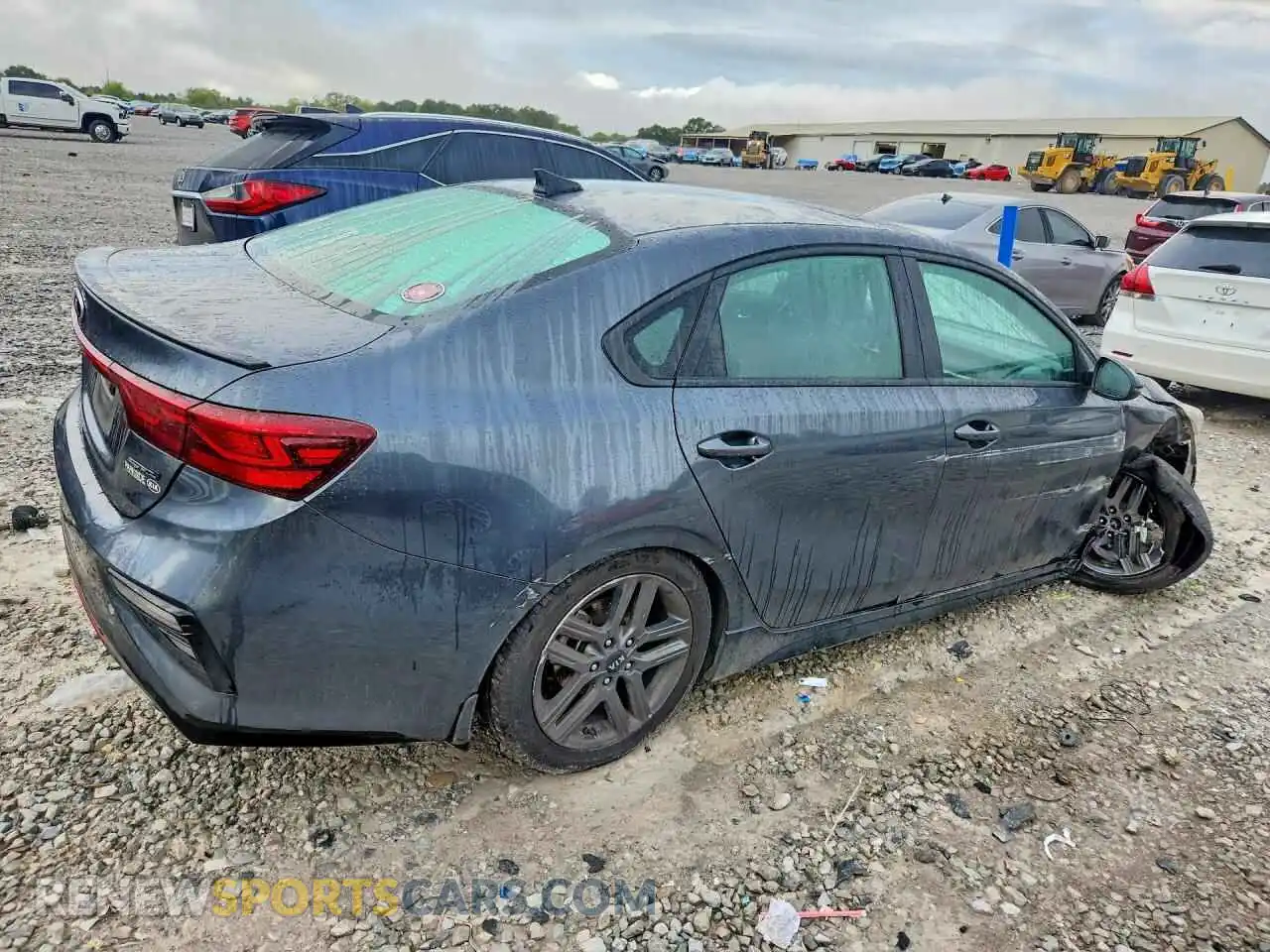 3 fotografías del automóvil dañado 3KPF34AD7ME320844 KIA FORTE 2021