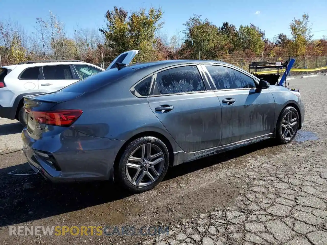 3 Photograph of a damaged car 3KPF34AD7ME322318 KIA FORTE 2021