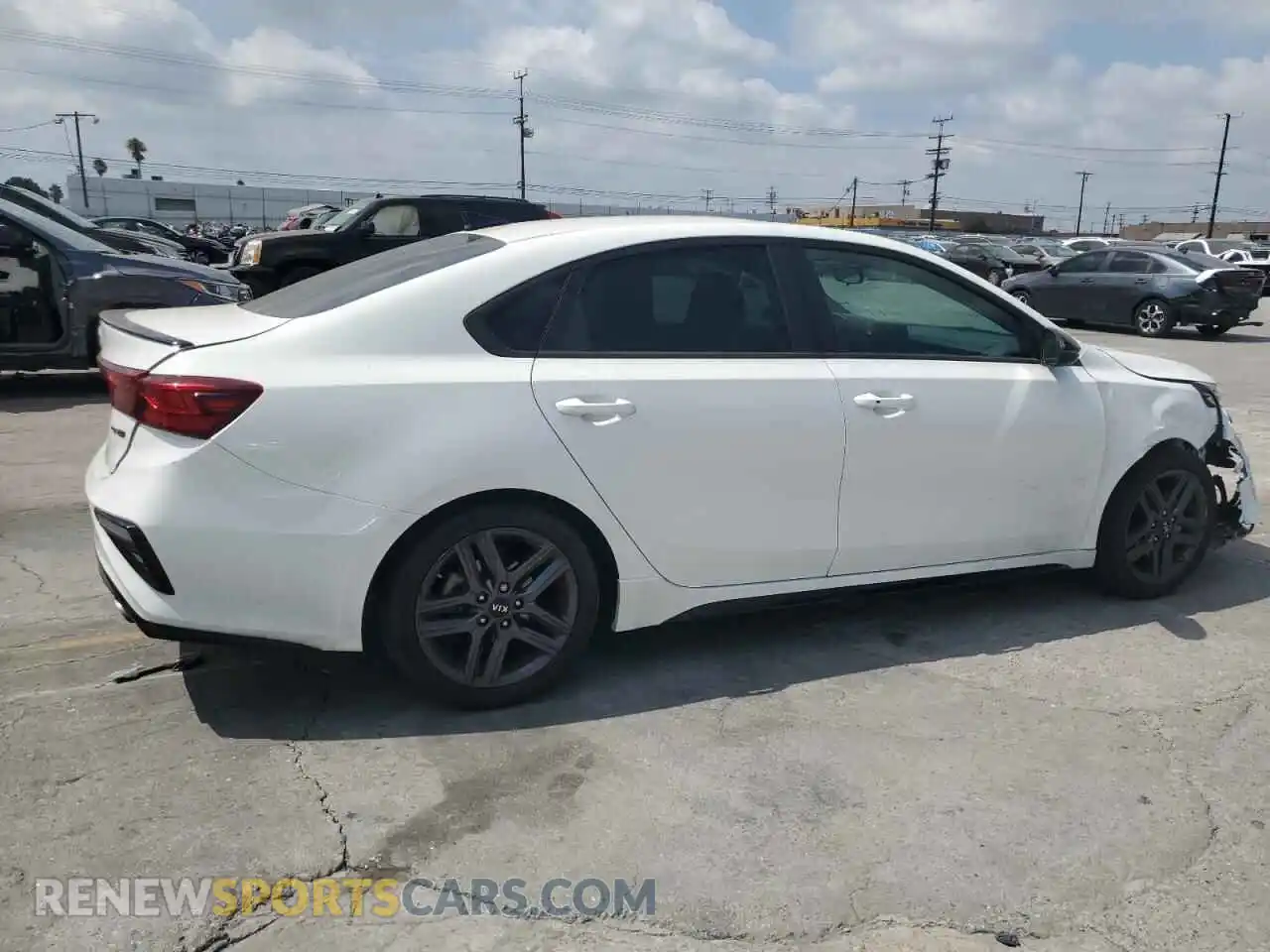 3 Photograph of a damaged car 3KPF34AD7ME329141 KIA FORTE 2021