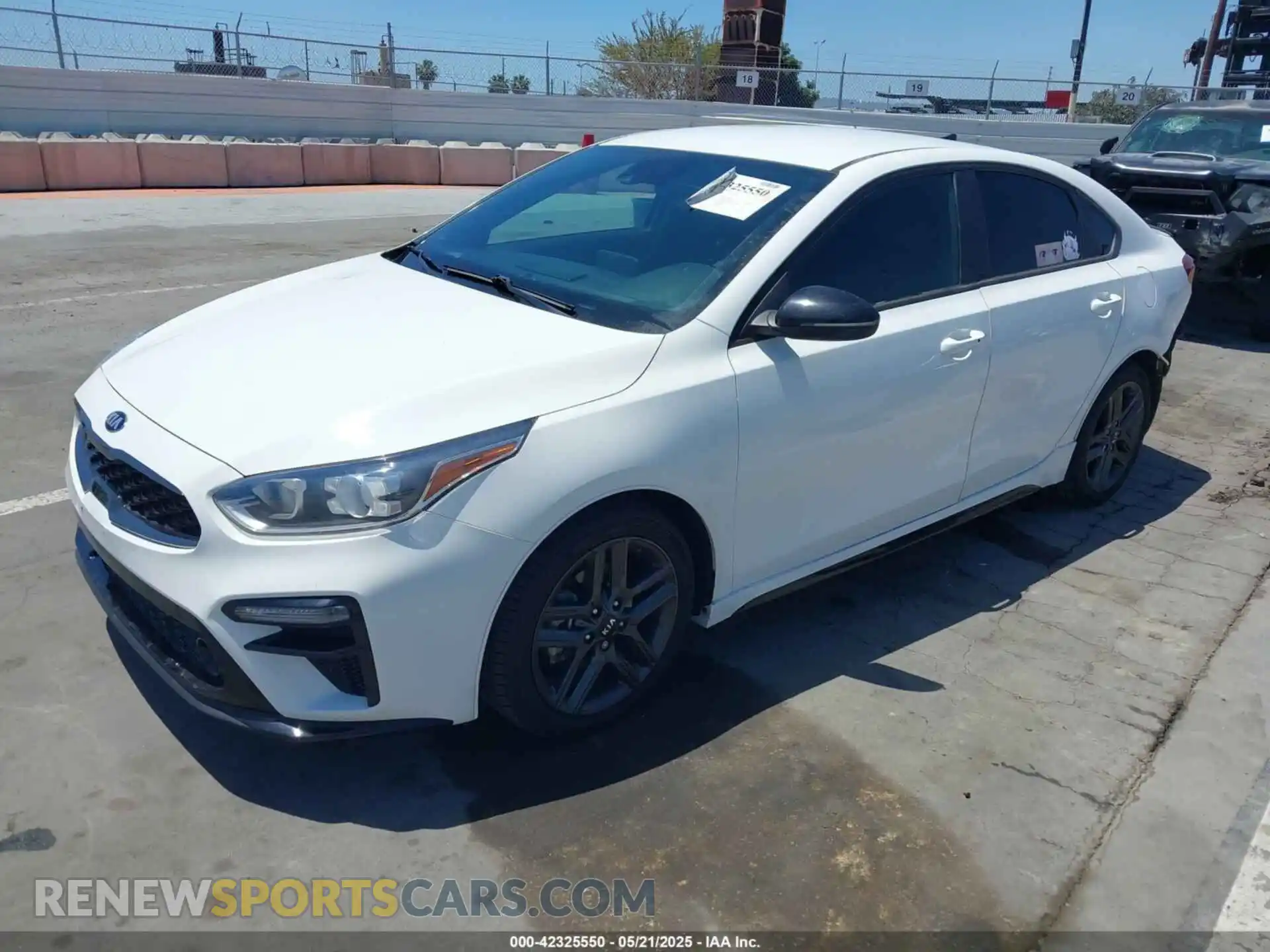 2 Фотография поврежденного автомобиля 3KPF34AD8ME284470 KIA FORTE 2021