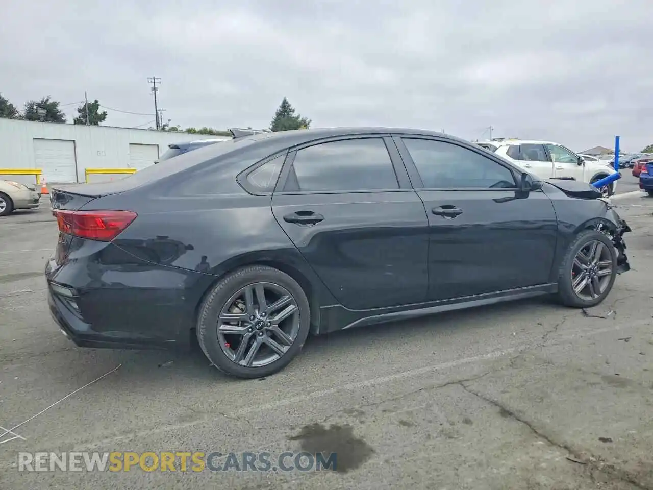 3 Photograph of a damaged car 3KPF34AD8ME286607 KIA FORTE 2021