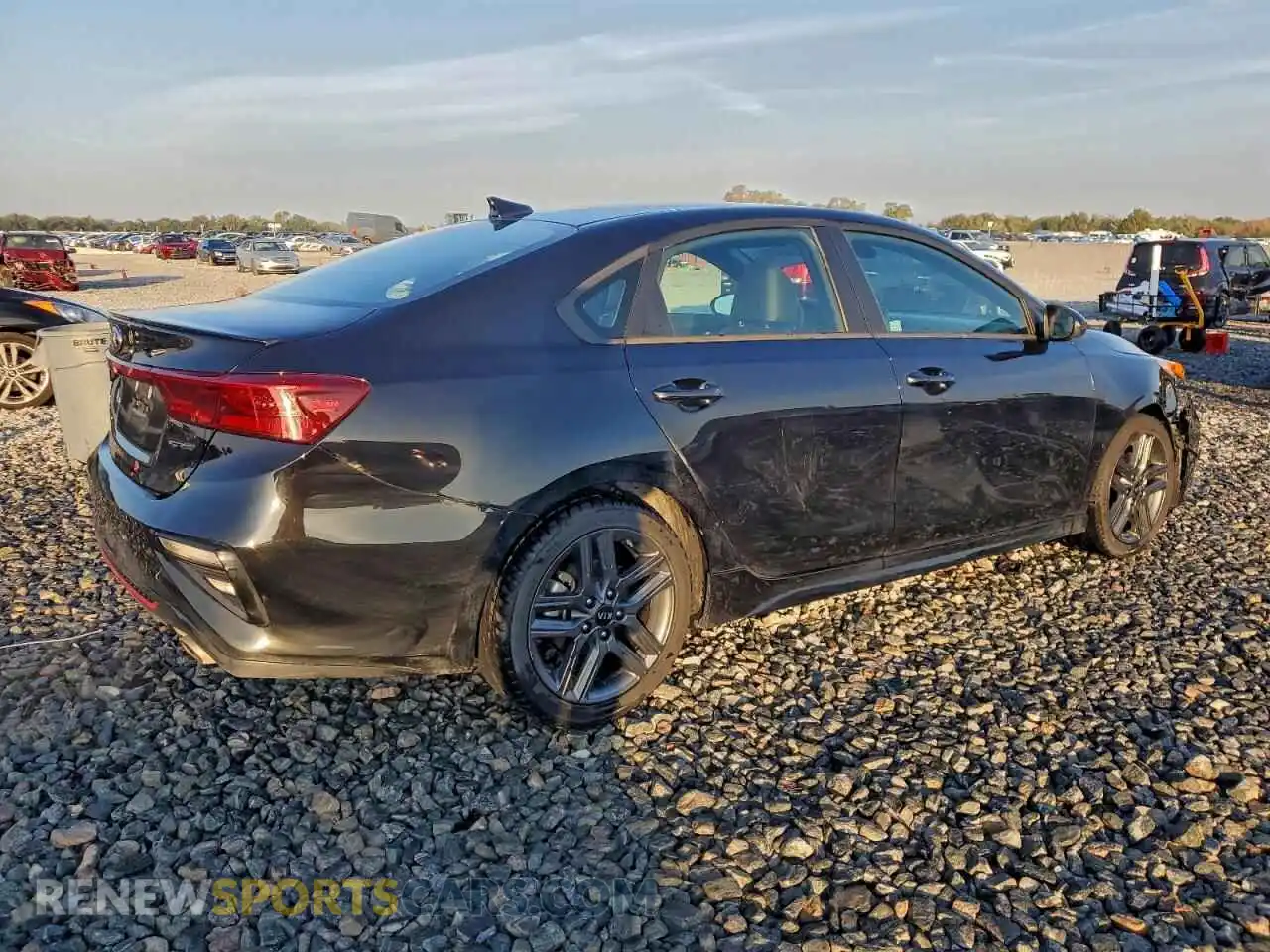 3 Photograph of a damaged car 3KPF34AD8ME419835 KIA FORTE 2021