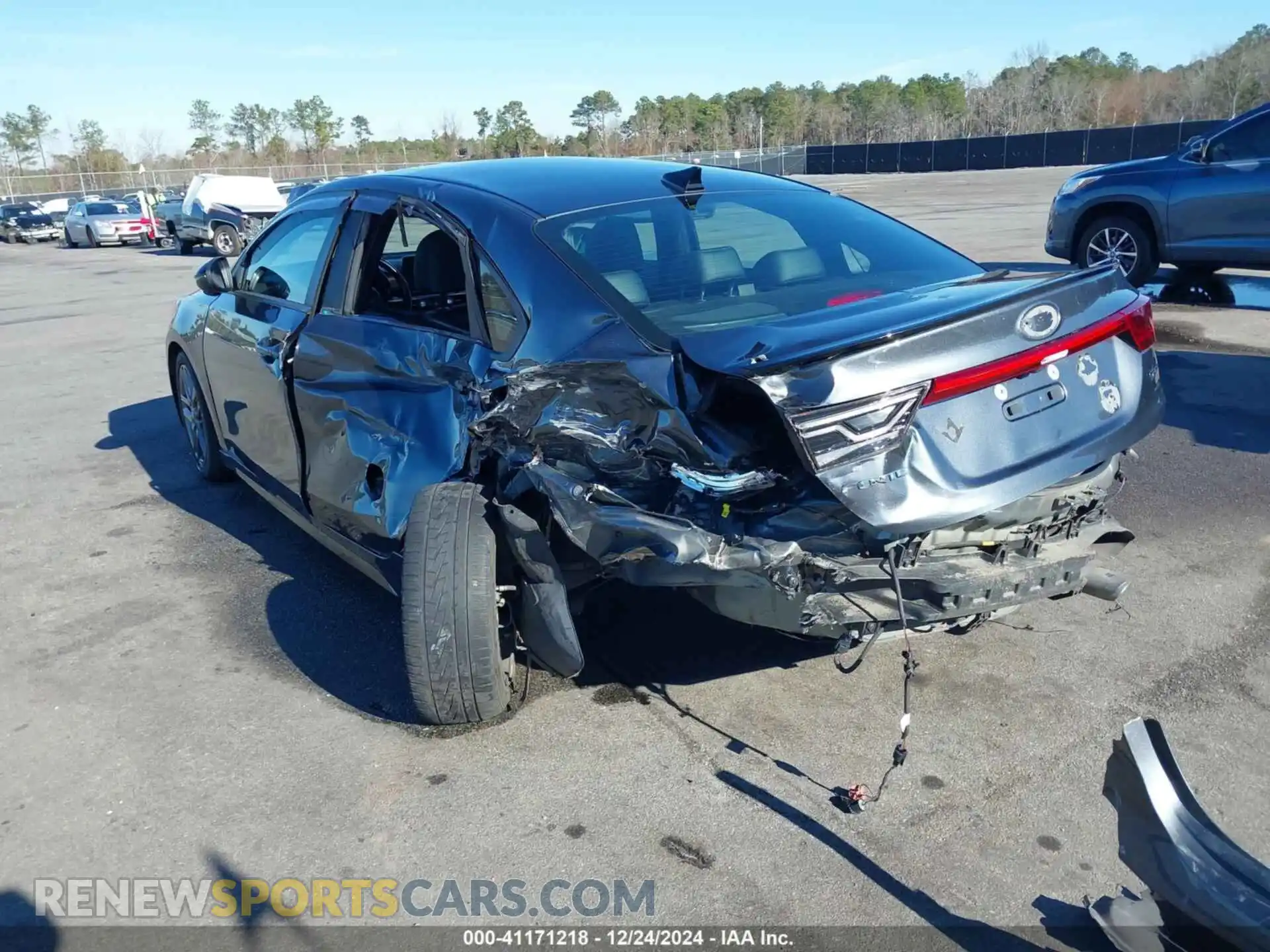 3 Photograph of a damaged car 3KPF34AD9ME311630 KIA FORTE 2021