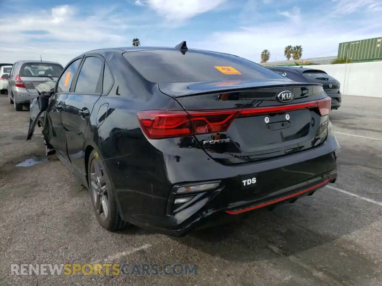 3 Photograph of a damaged car 3KPF34AD9ME317749 KIA FORTE 2021